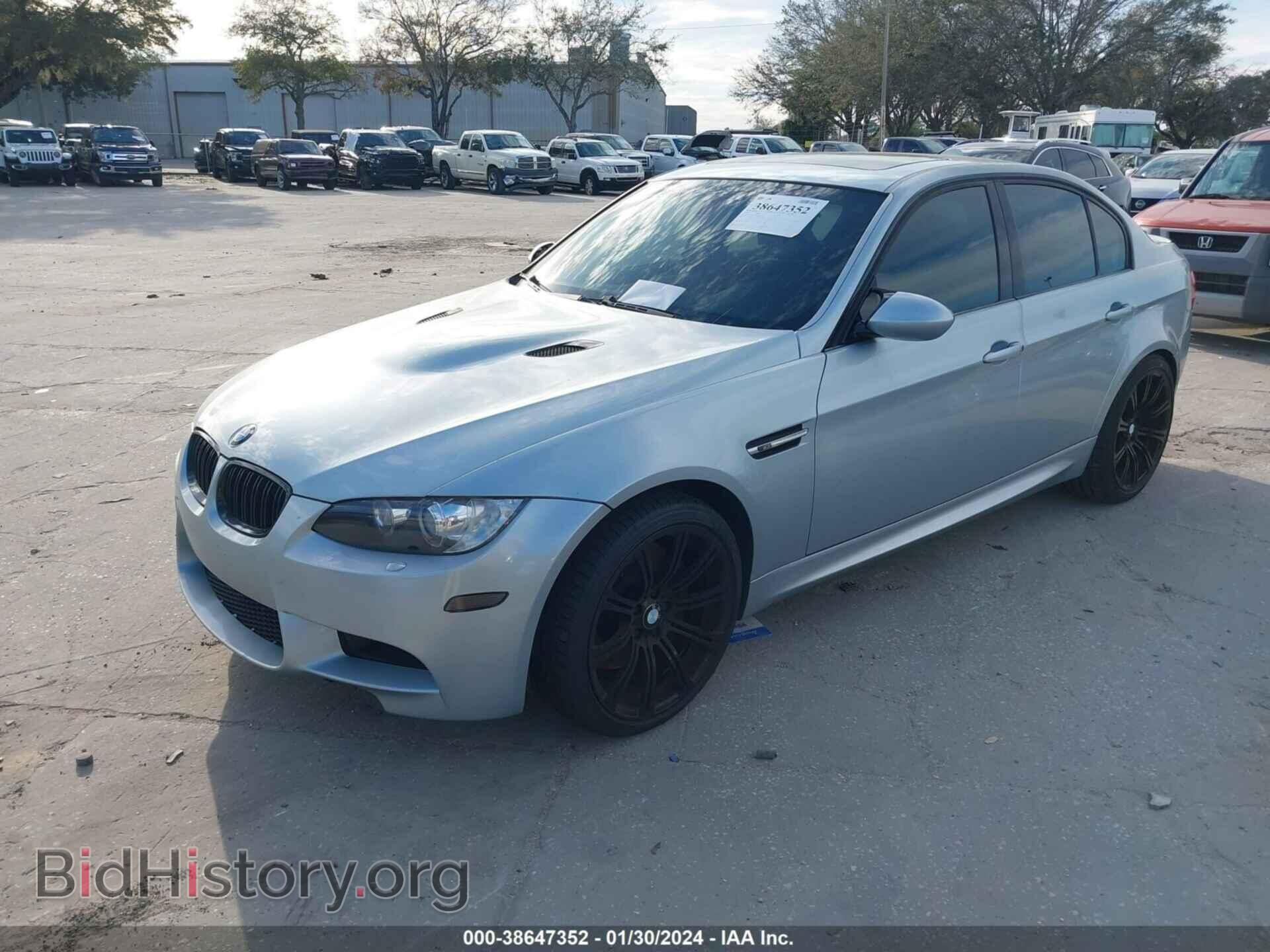 2008 BMW M3 - VIN: WBSVA93518E041095 - Photo 2