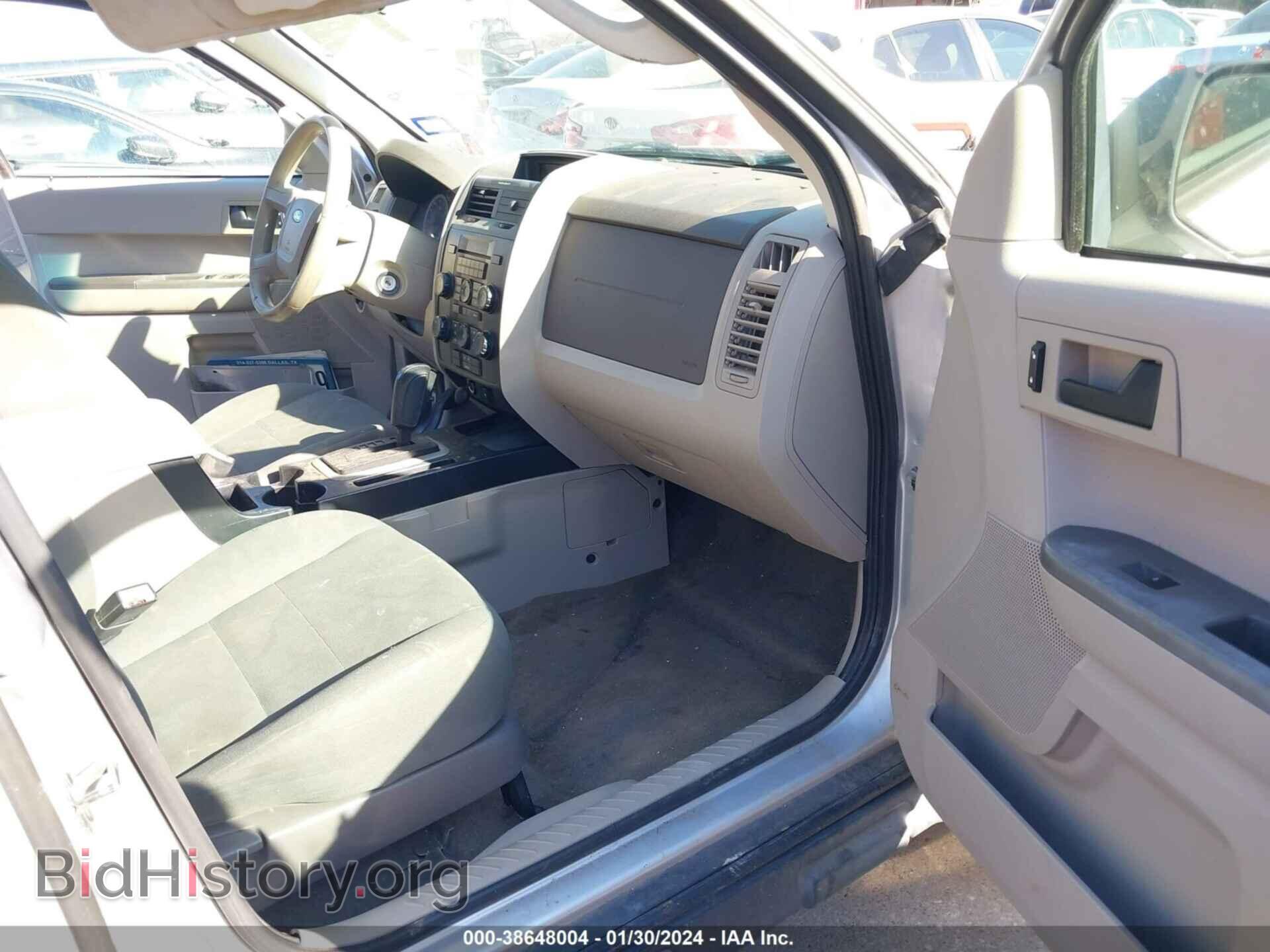 2010 FORD ESCAPE - VIN: 1FMCU0C73AKD21882 - Фото 5