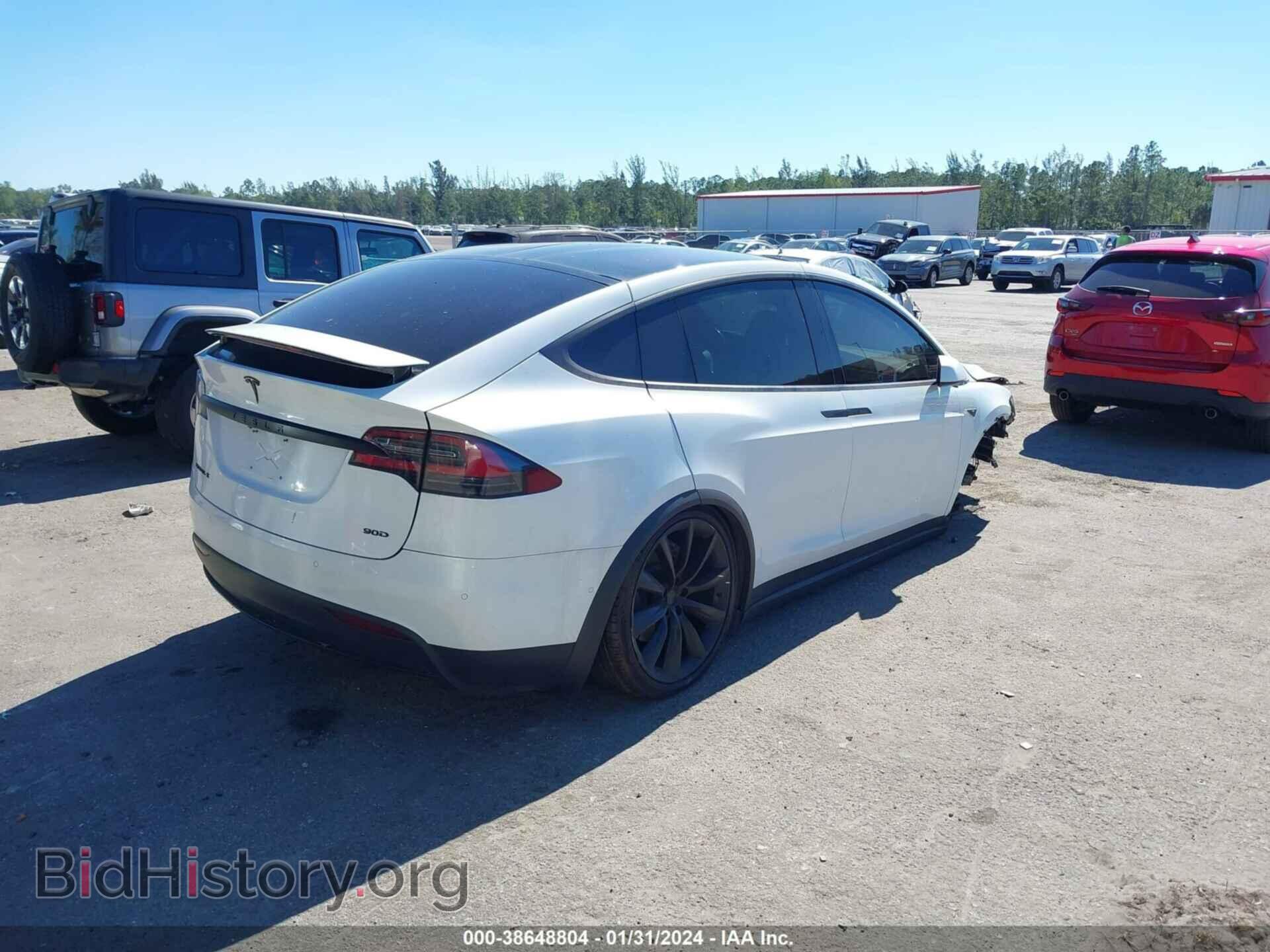 2016 TESLA MODEL X - VIN: 5YJXCBE24GF013437 - Photo 4