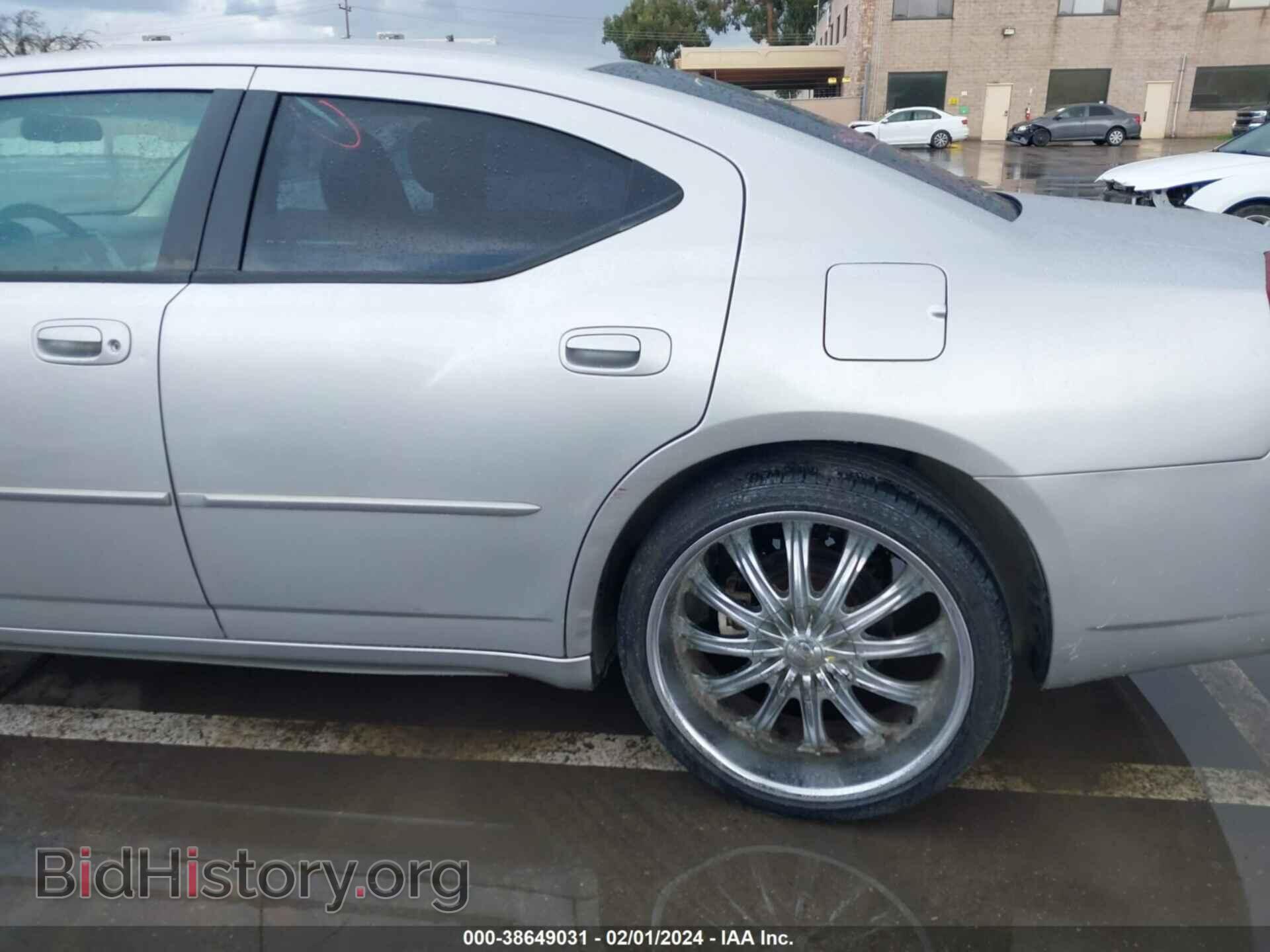 2010 DODGE CHARGER - VIN: 2B3CA4CD0AH237747 - Фото 6