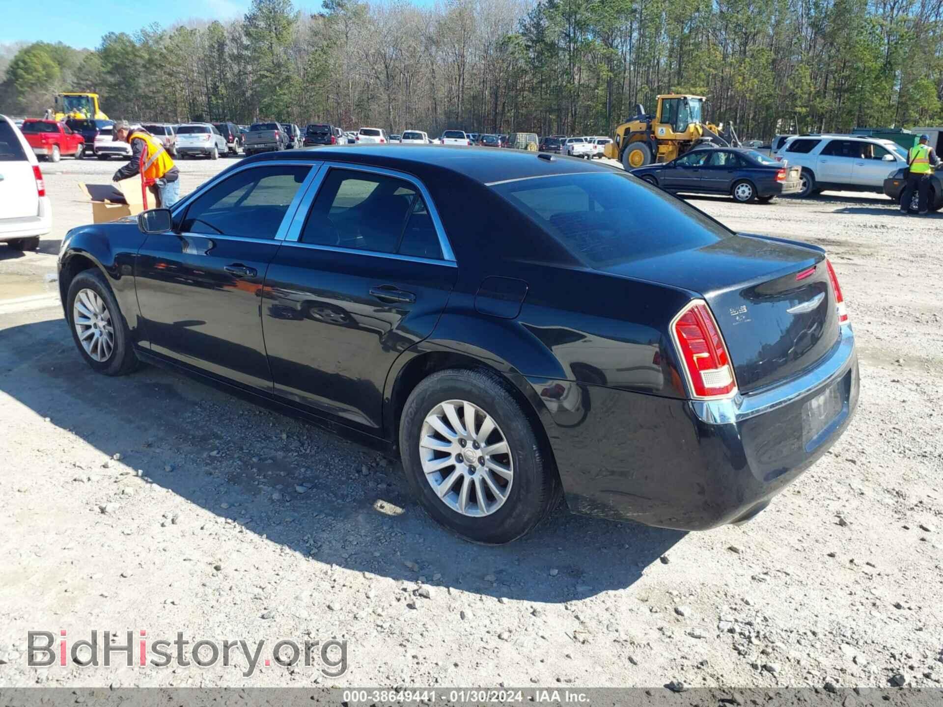 2011 CHRYSLER 300 - VIN: 2C3CA4CG2BH573267 - Photo 3