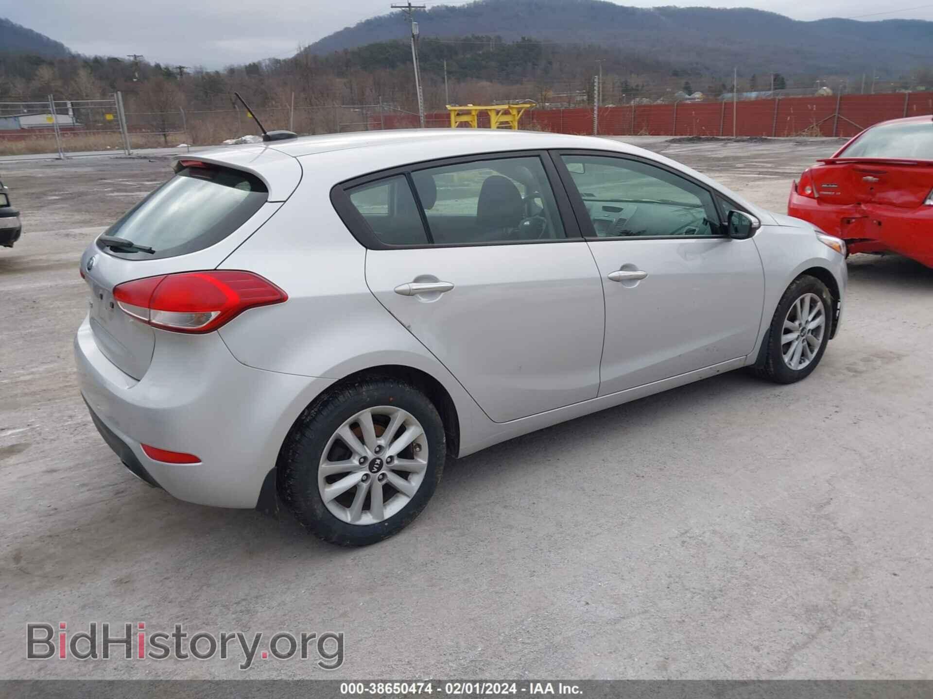 2017 KIA FORTE - VIN: KNAFK5A89H5669627 - Фото 4