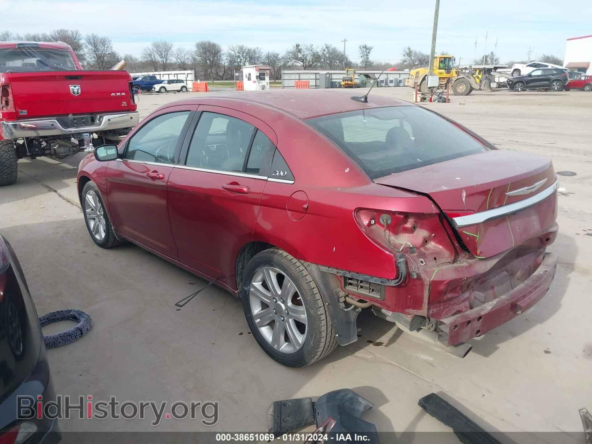 2012 CHRYSLER 200 - VIN: 1C3CCBBG2CN275861 - Фото 3