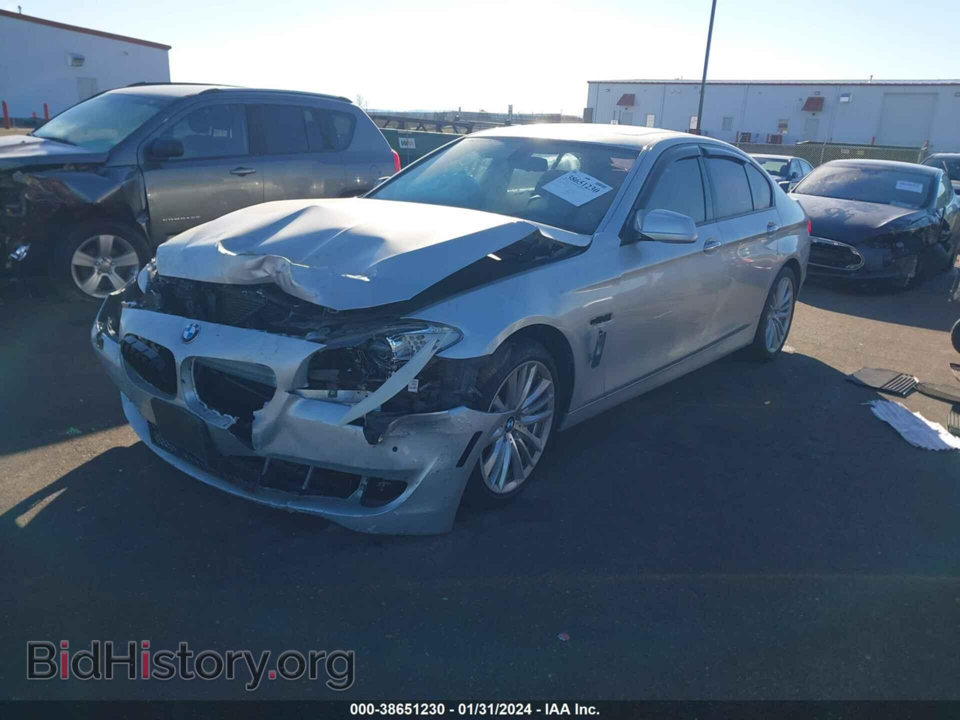2011 BMW 550I - VIN: WBAFR9C52BC271023 - Фото 2