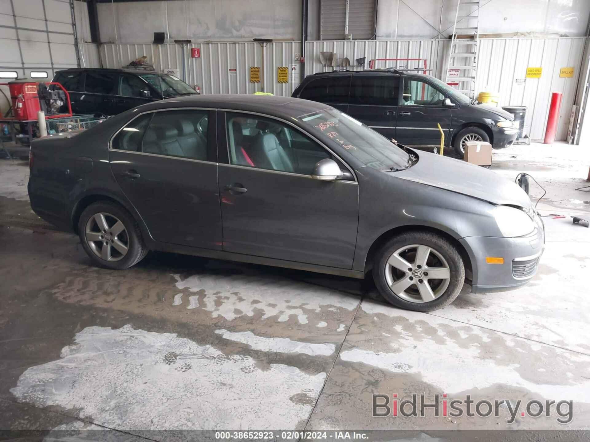 Photo 3VWRZ71K69M085567 - VOLKSWAGEN JETTA 2009