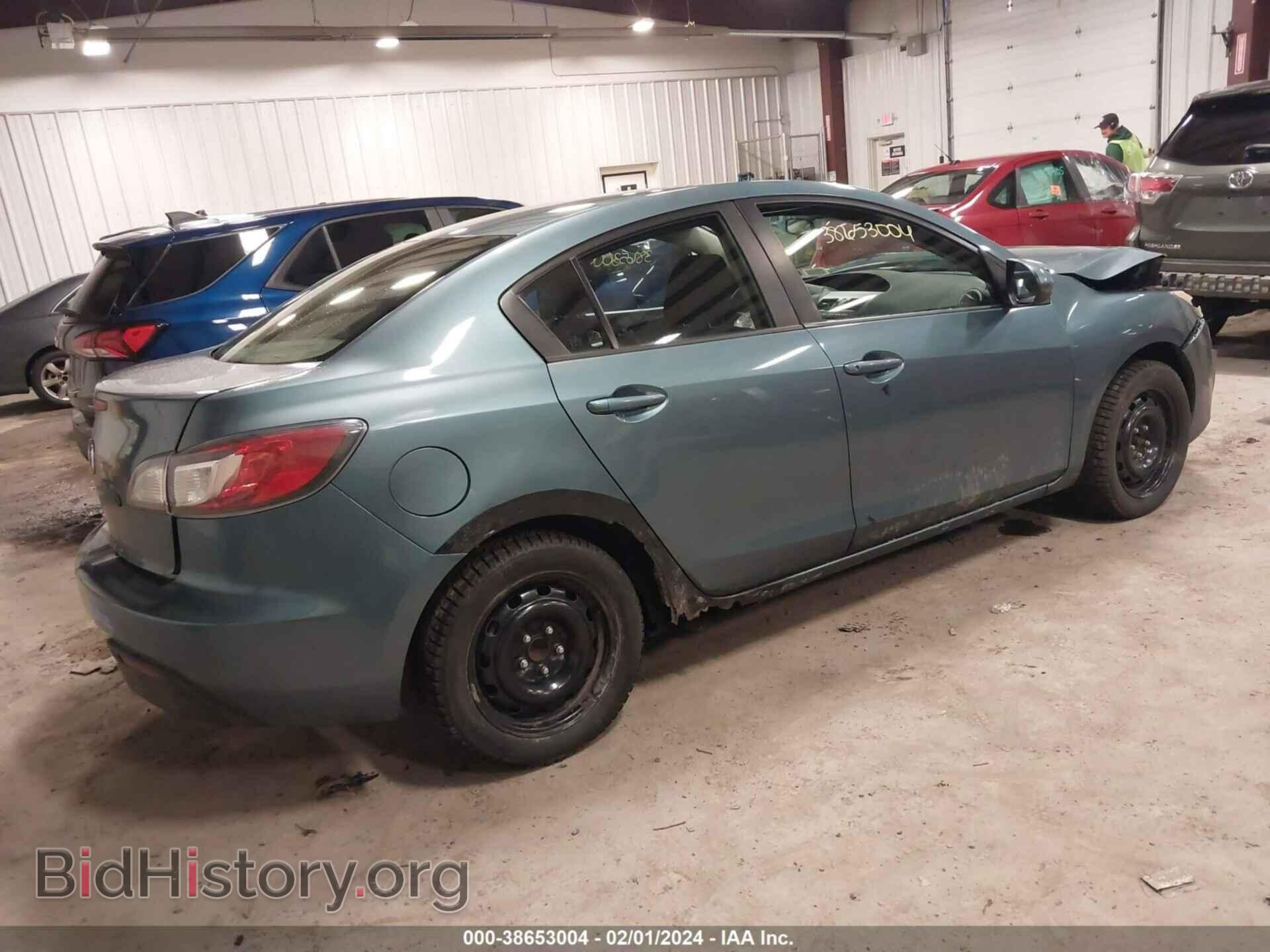 2011 MAZDA MAZDA3 - VIN: JM1BL1UG4B1371933 - Фото 4