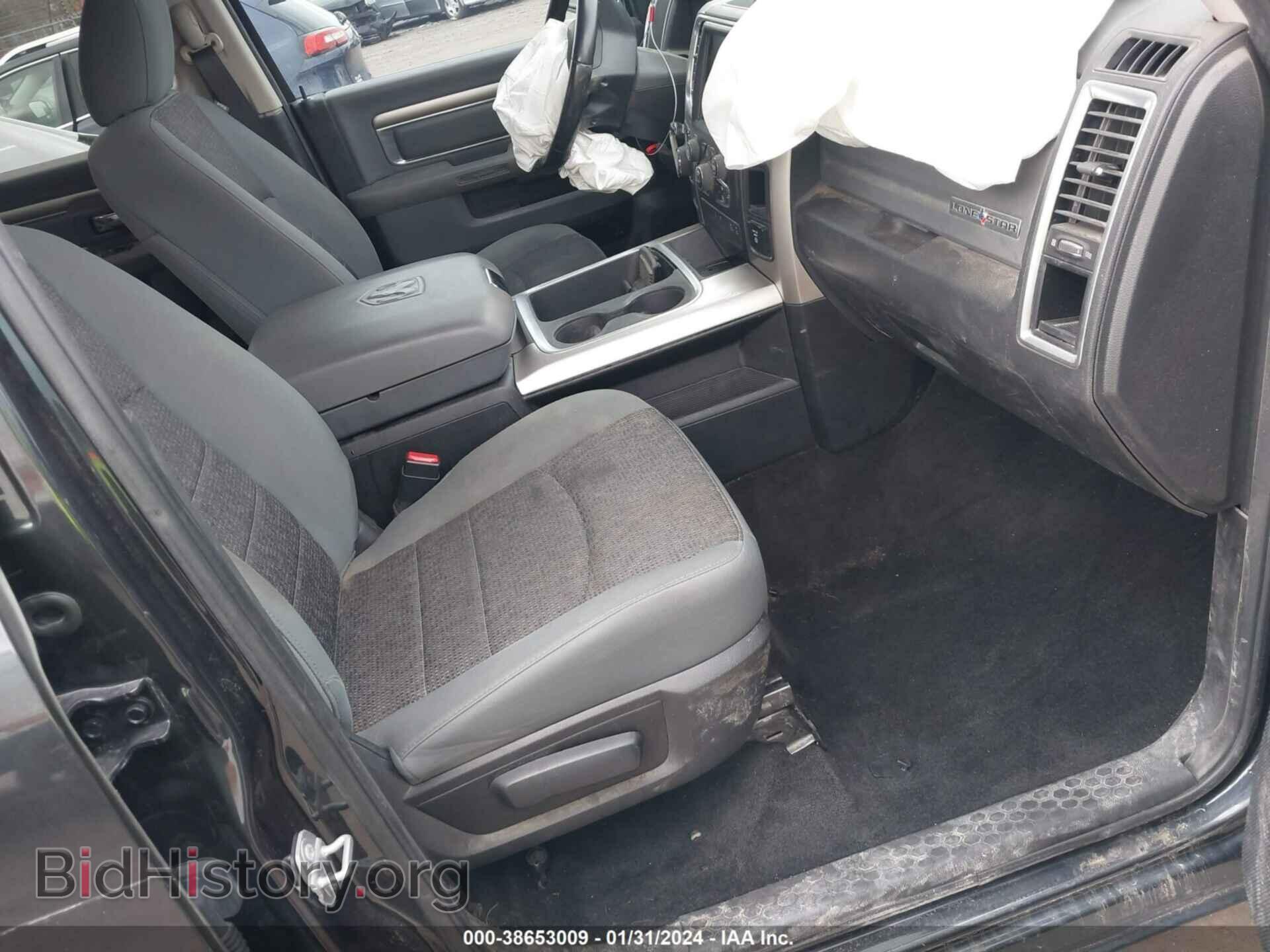 2017 RAM 1500 - VIN: 3C6RR6LT2HG592330 - Фото 5