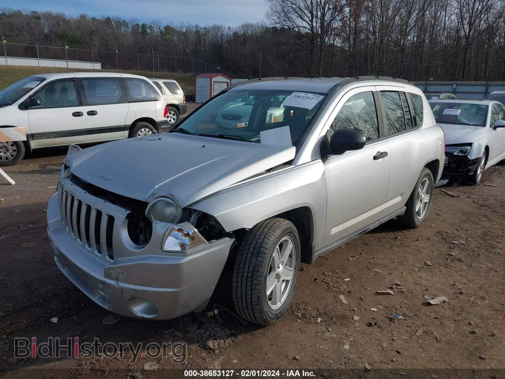 2007 JEEP COMPASS - VIN: 1J8FF47W77D385840 - Фото 2