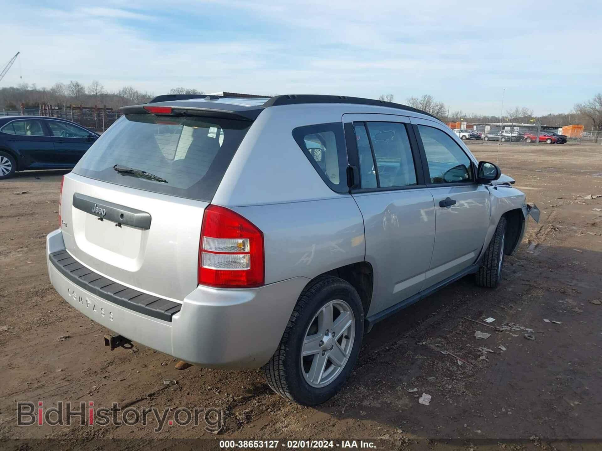 2007 JEEP COMPASS - VIN: 1J8FF47W77D385840 - Фото 4