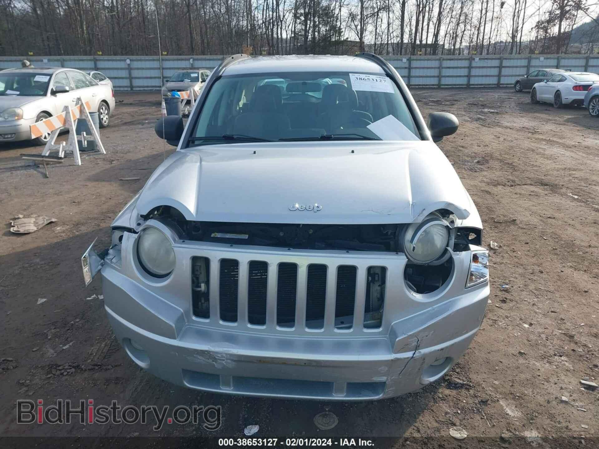 2007 JEEP COMPASS - VIN: 1J8FF47W77D385840 - Фото 6