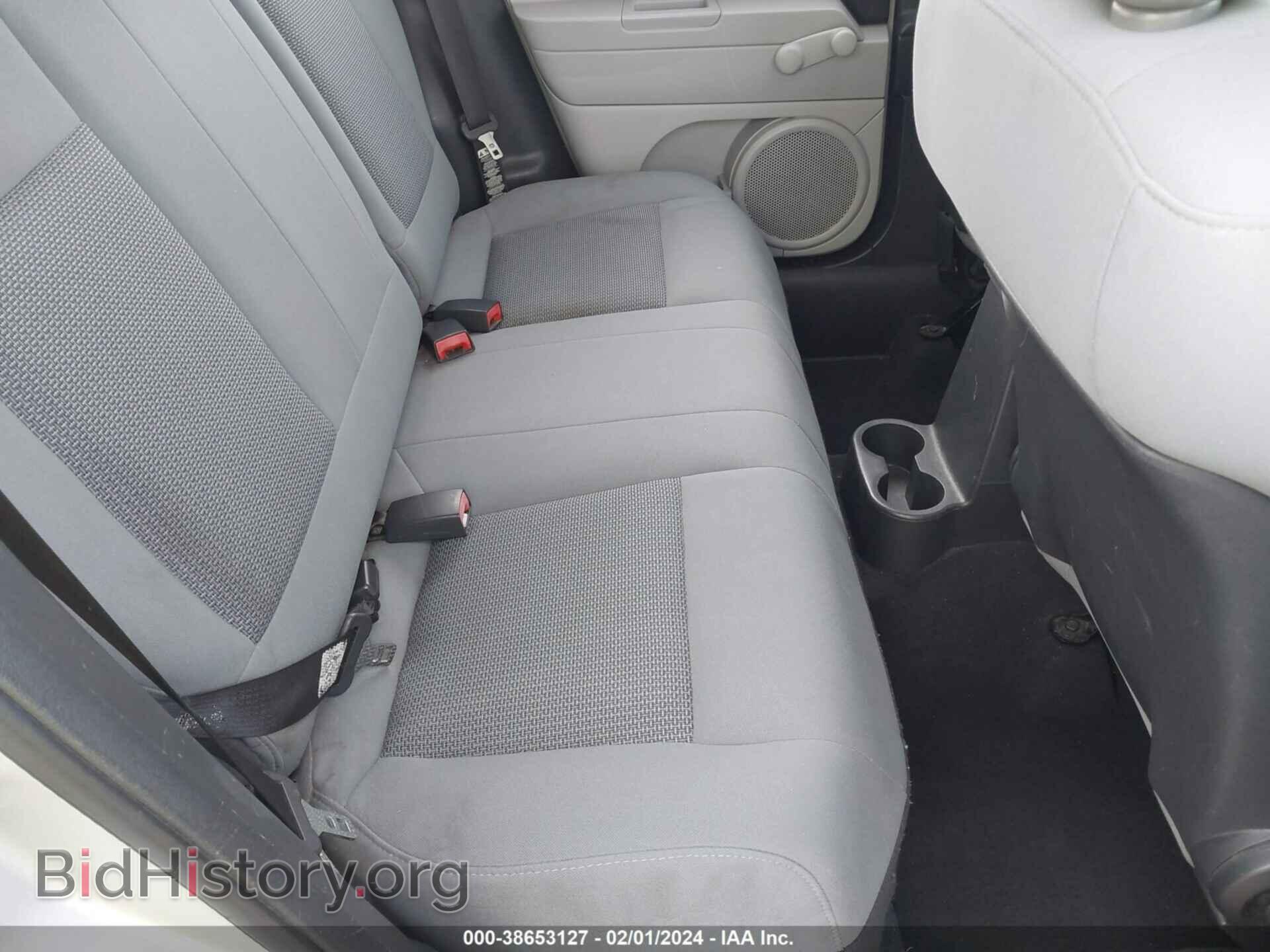 2007 JEEP COMPASS - VIN: 1J8FF47W77D385840 - Фото 8