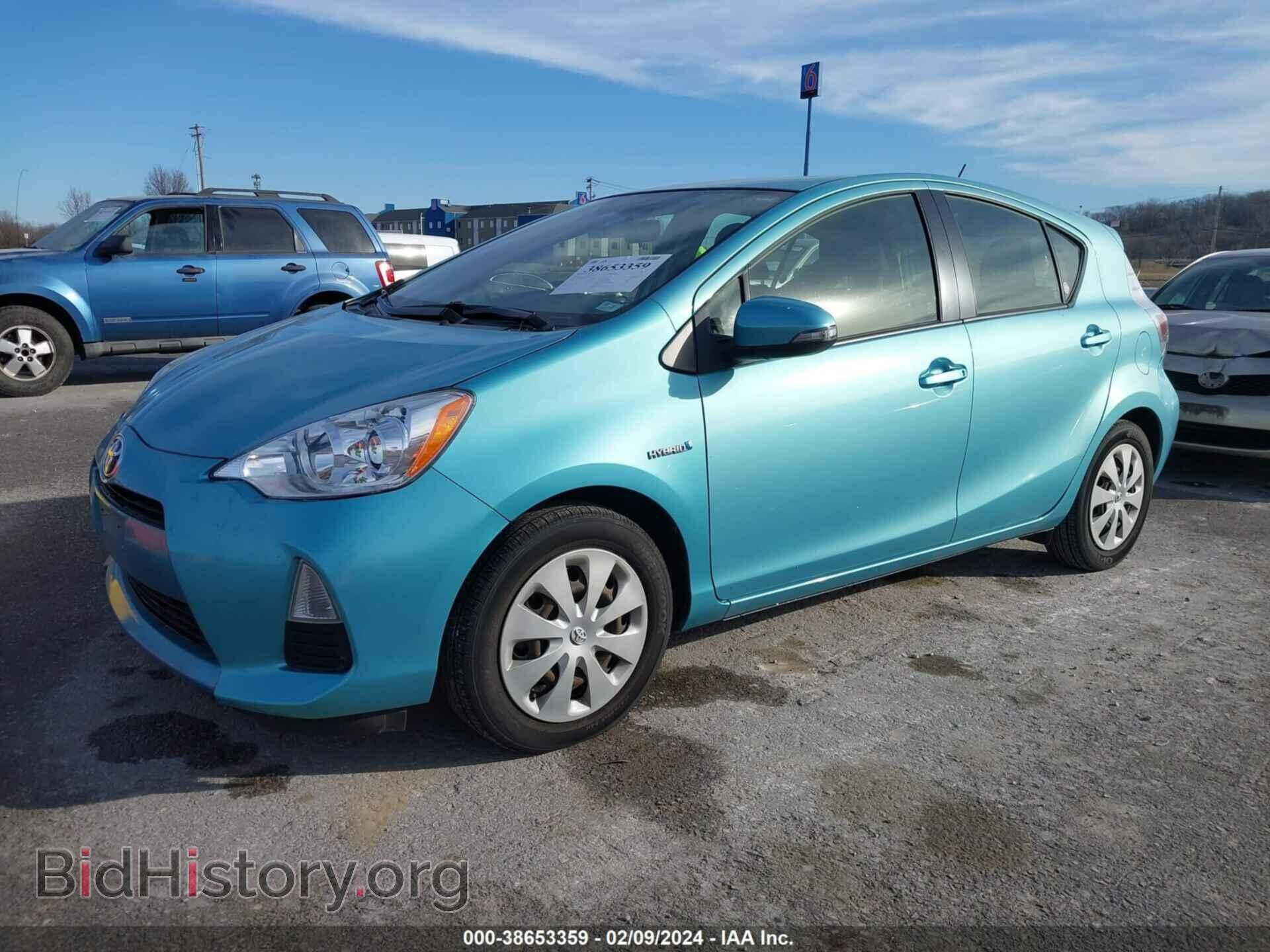 2013 TOYOTA PRIUS C - VIN: JTDKDTB38D1040932 - Фото 2