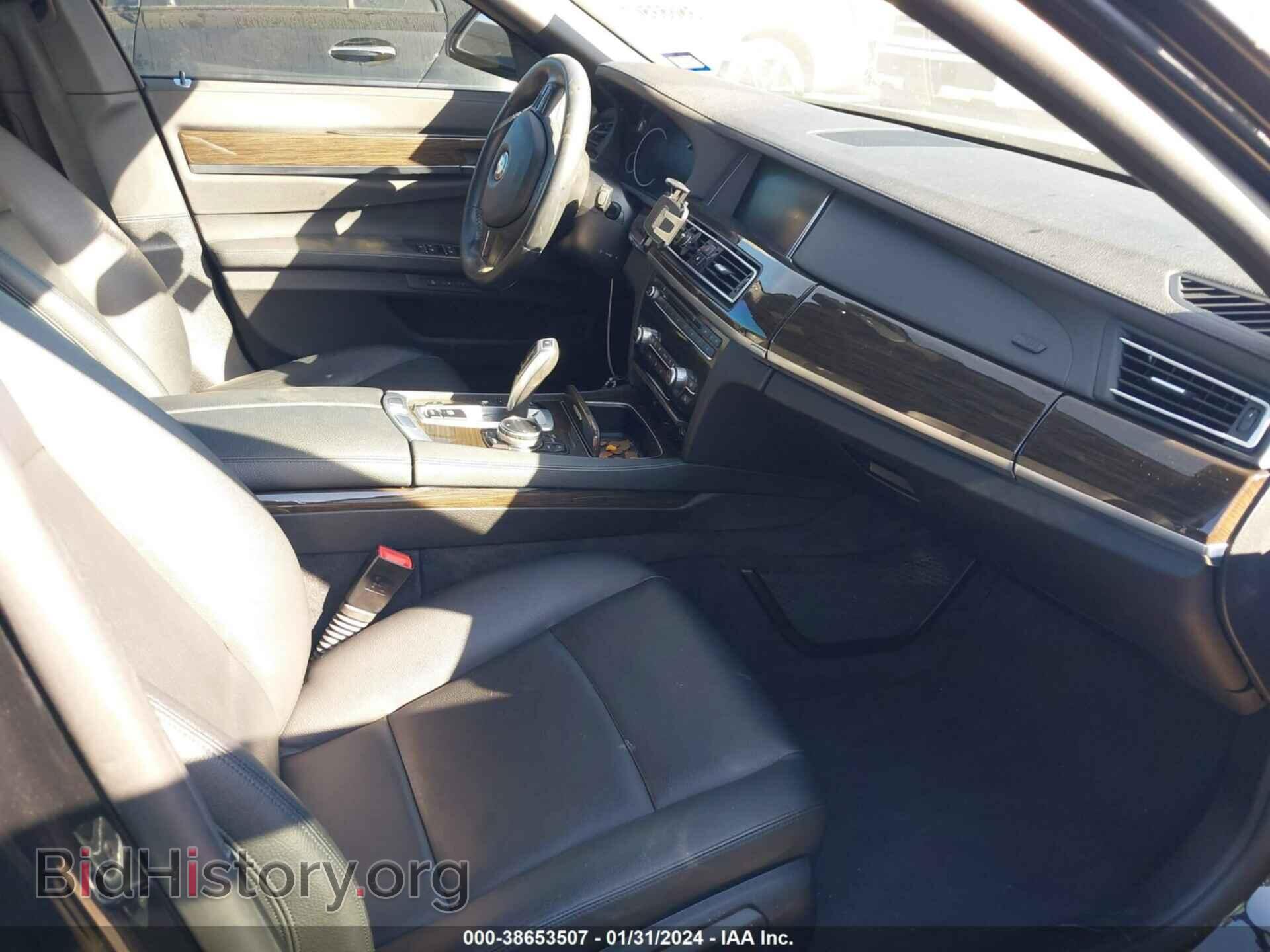 2014 BMW 740I - VIN: WBAYA6C54ED144366 - Фото 5