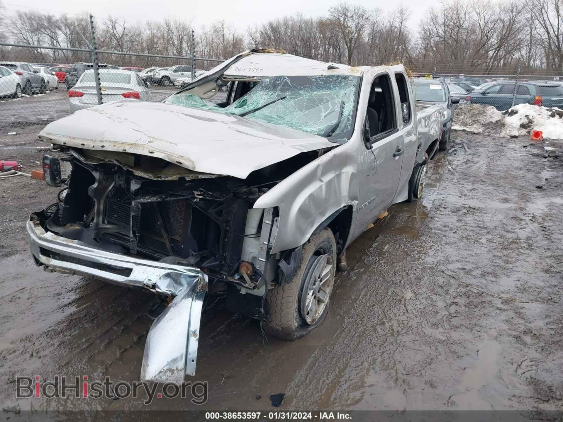 2009 GMC SIERRA 1500 - VIN: 2GTEC290891128256 - Фото 2
