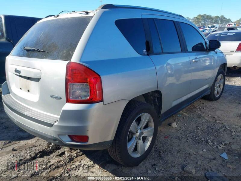 2012 Jeep COMPASS (VIN 1C4NJCEA3CD719083) — фото 4 из 11