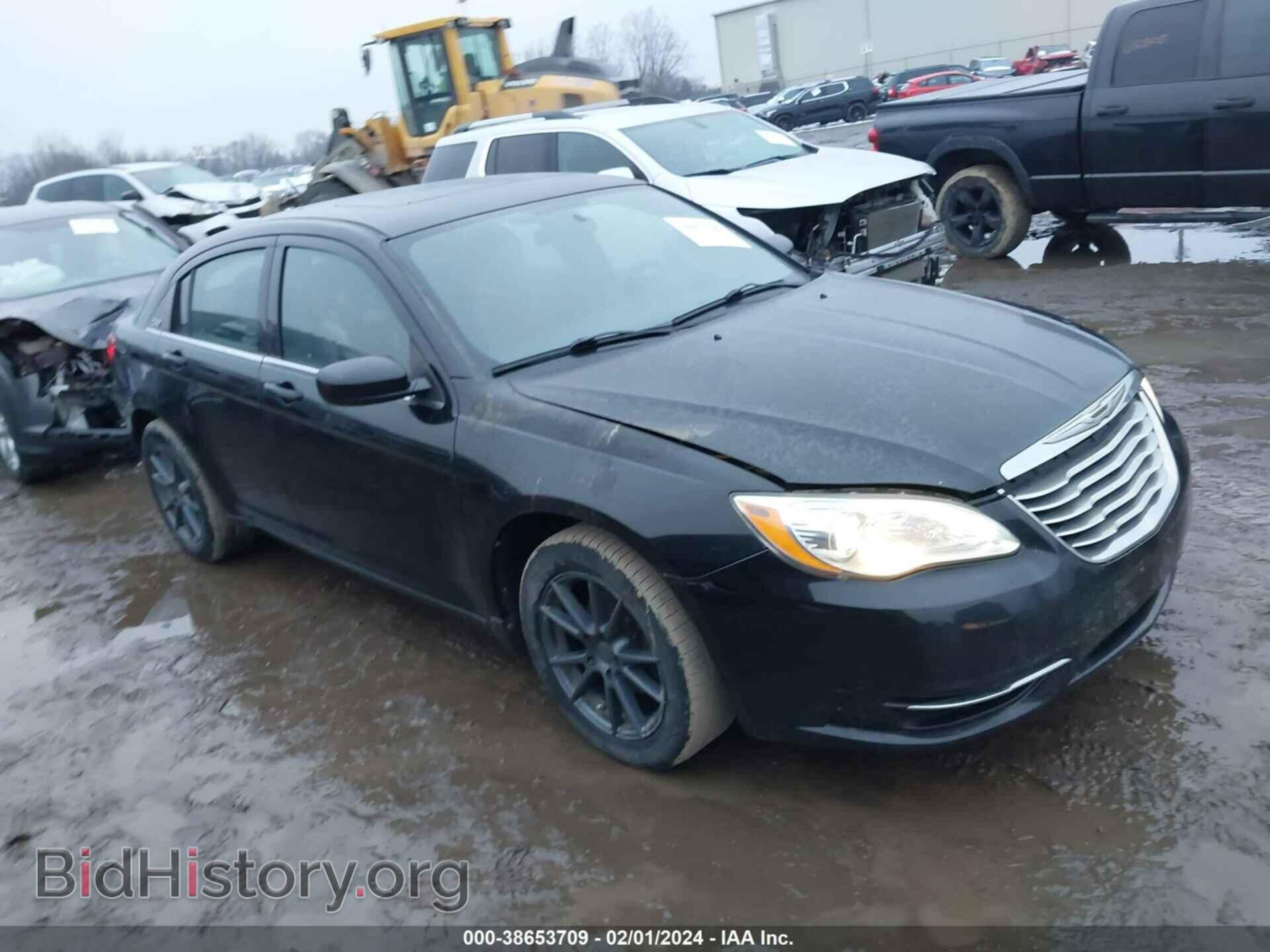 Photo 1C3BC1FB7BN549767 - CHRYSLER 200 2011