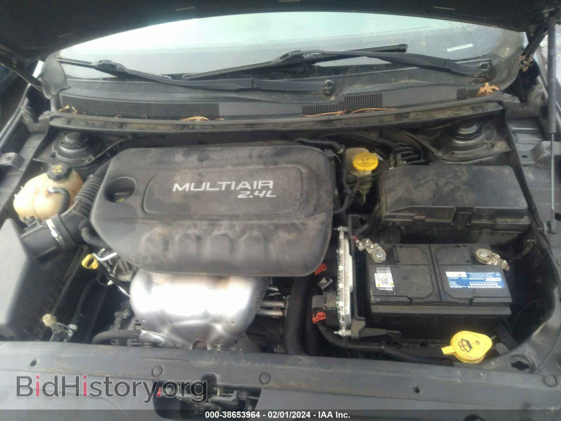 2015 CHRYSLER 200 - VIN: 1C3CCCAB3FN557927 - Фото 10