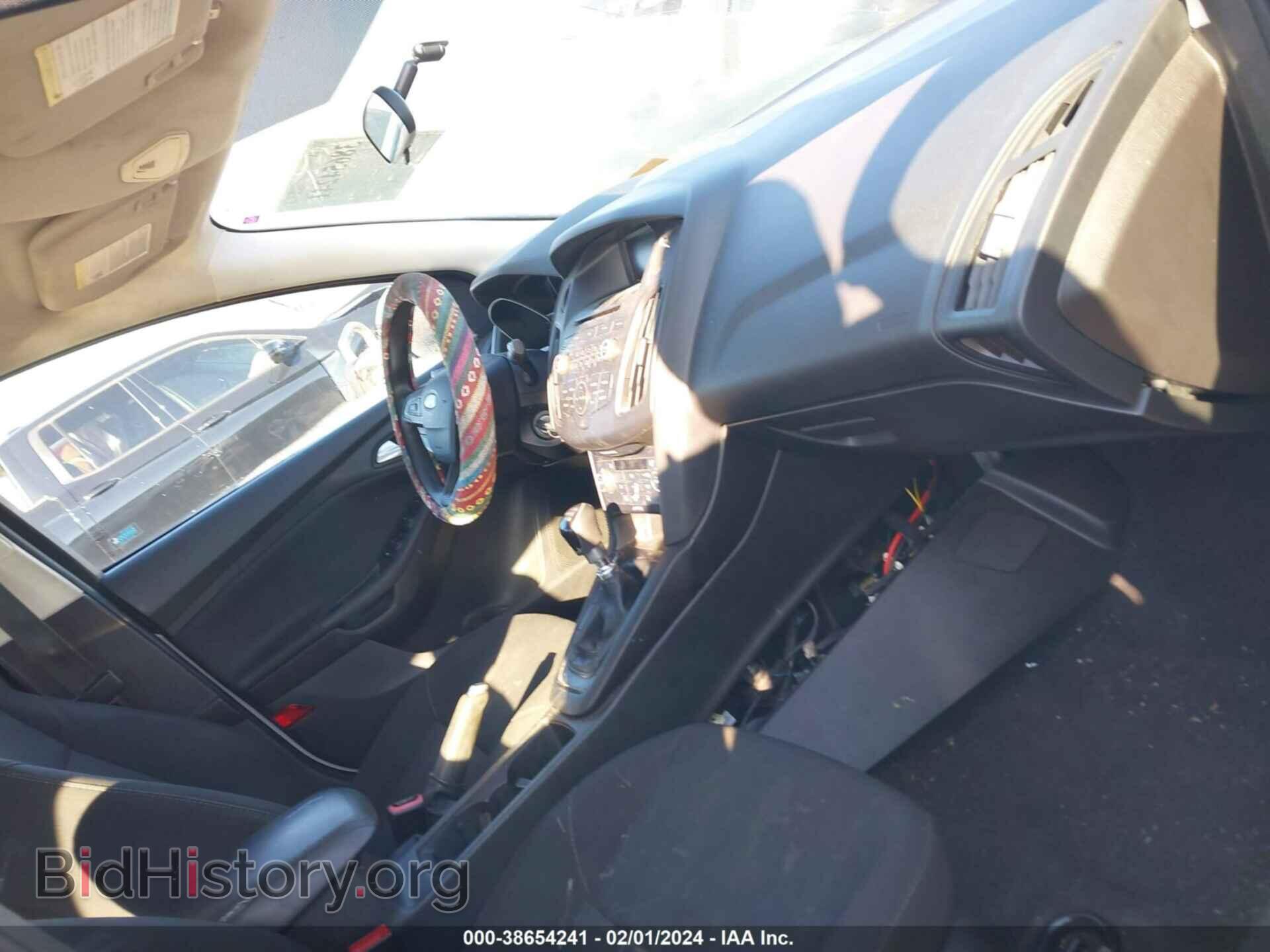 2017 FORD FOCUS - VIN: 1FADP3FE2HL282045 - Photo 5