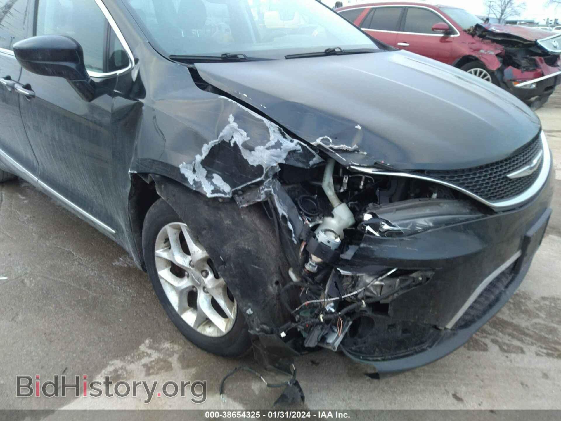 2017 CHRYSLER PACIFICA - VIN: 2C4RC1BG8HR784847 - Фото 6