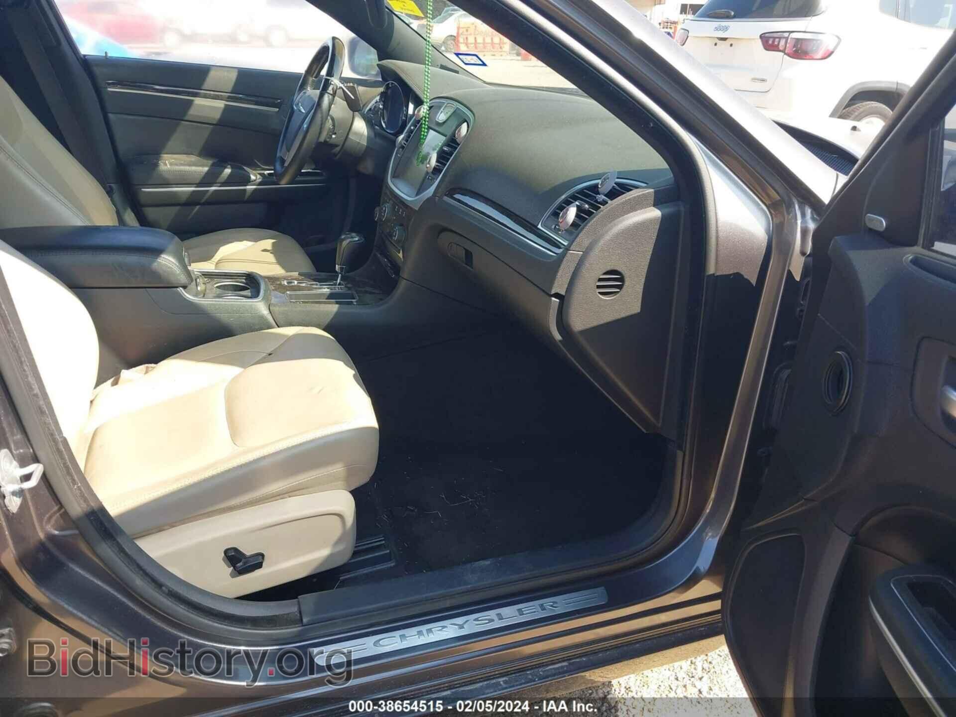 2013 CHRYSLER 300C - VIN: 2C3CCAET3DH708200 - Фото 5