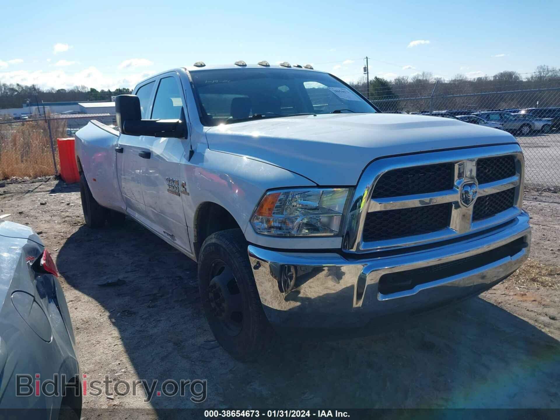 2017 RAM 3500 - VIN: 3C63RPGL5HG526568 - Фото 2