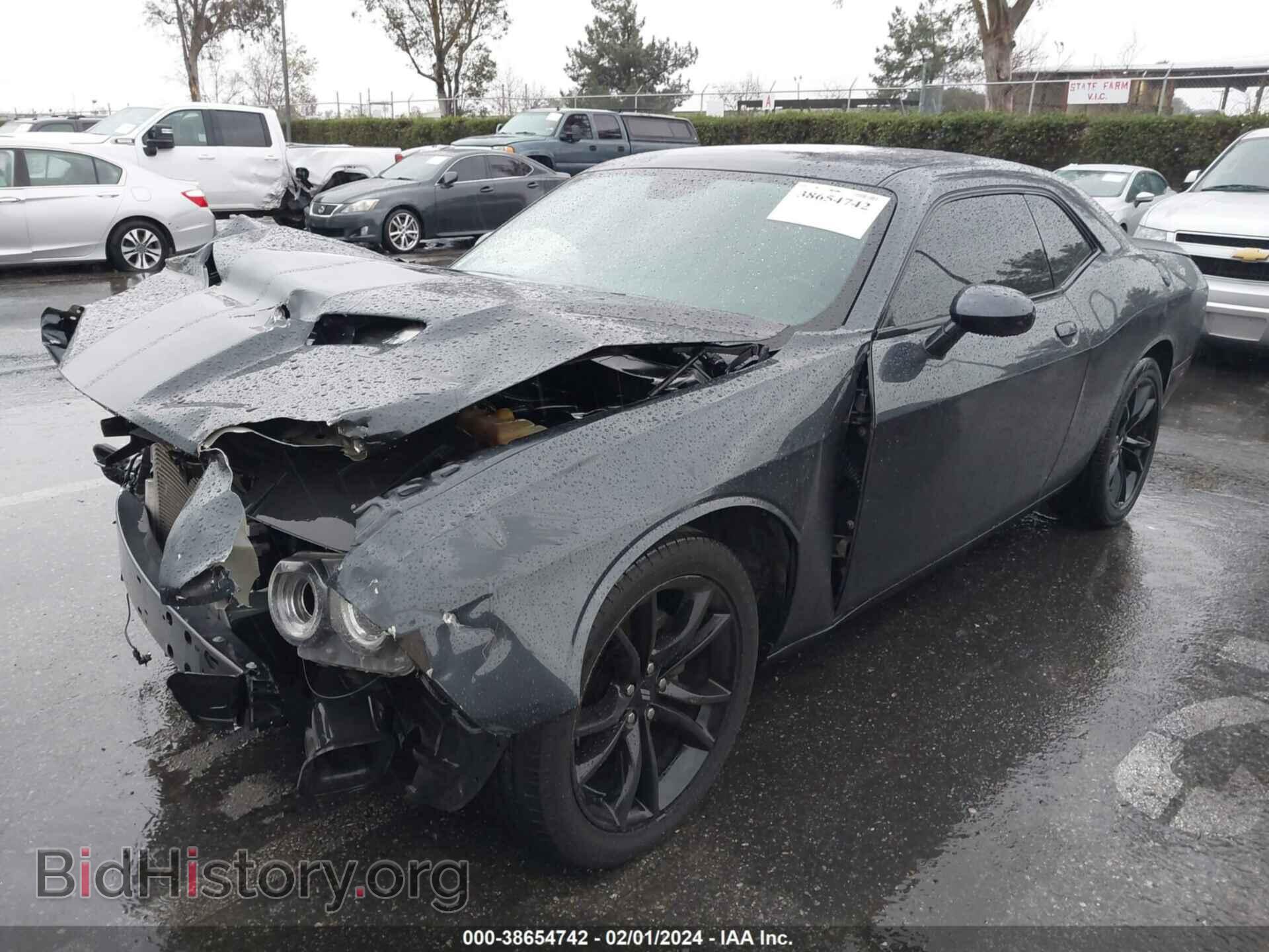 2018 DODGE CHALLENGER - VIN: 2C3CDZAG1JH246445 - Фото 2