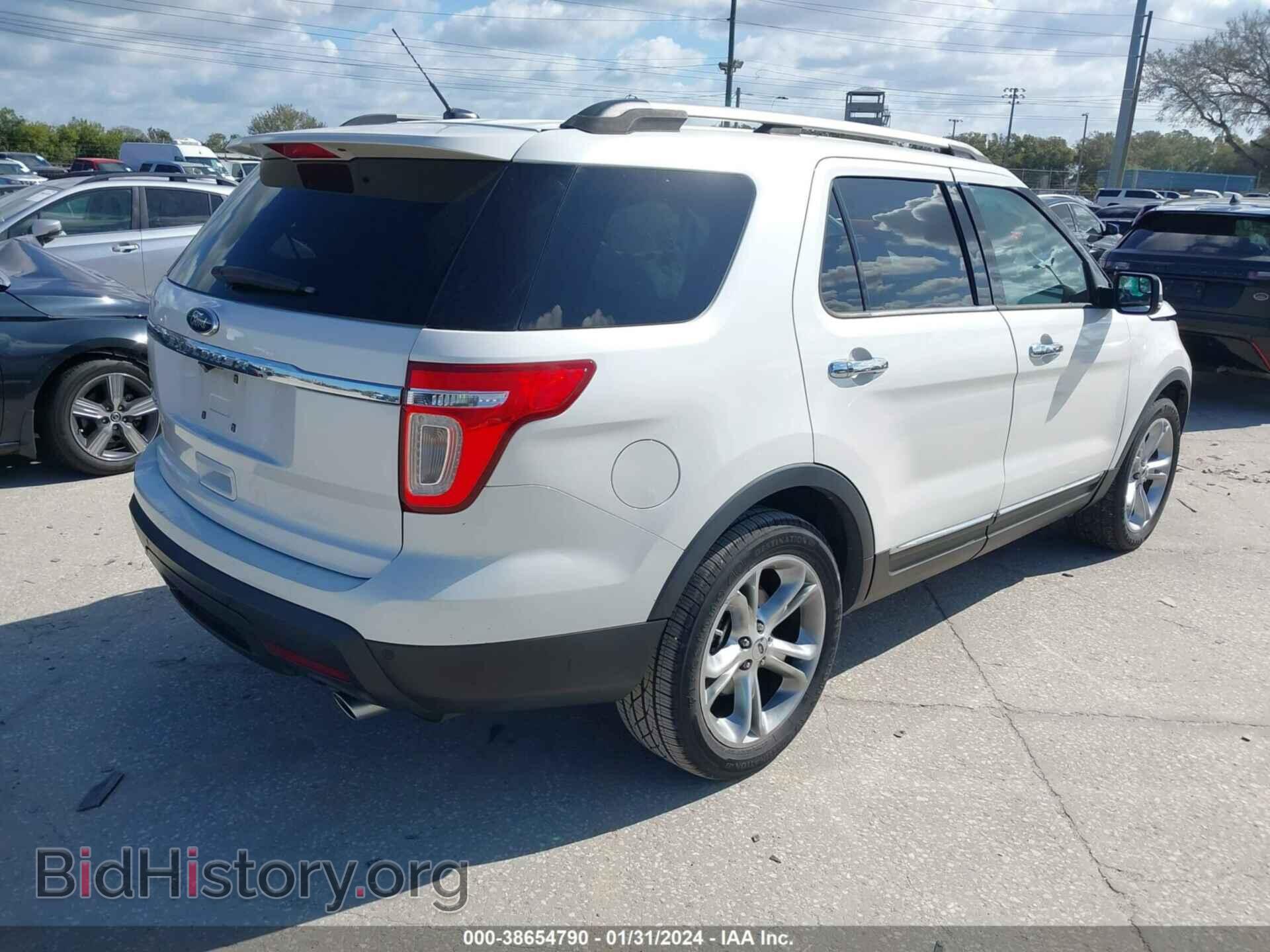2011 FORD EXPLORER - VIN: 1FMHK7F85BGA14324 - Фото 4