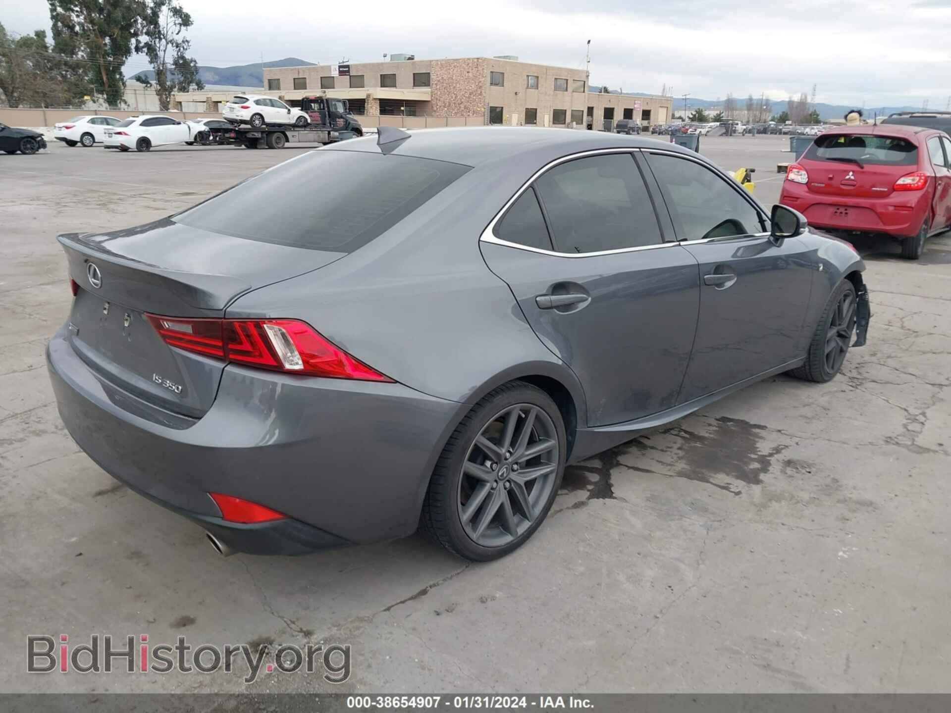 2016 LEXUS IS 350 - VIN: JTHBE1D22G5027482 - Photo 4
