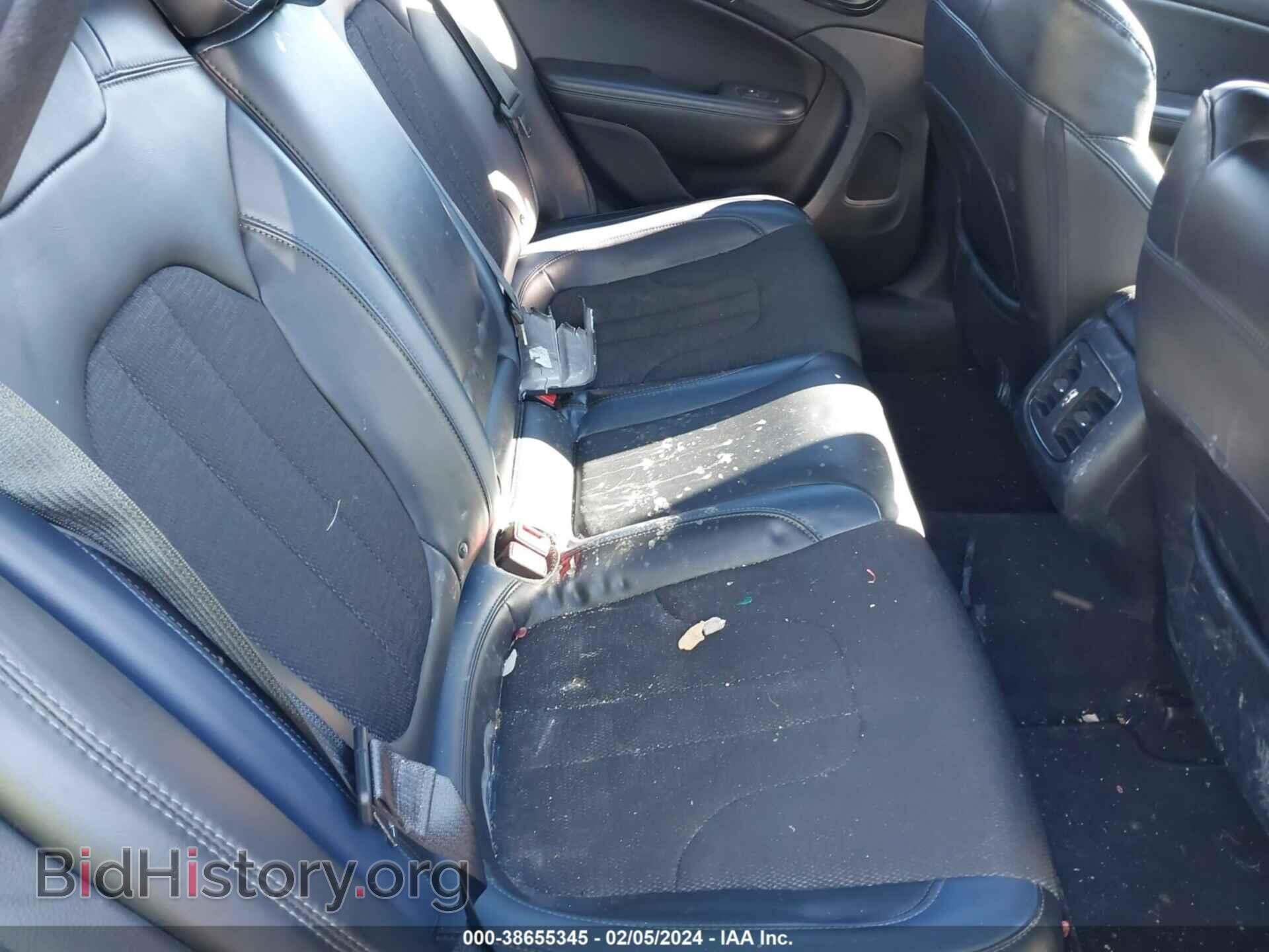 2015 CHRYSLER 200 - VIN: 1C3CCCDG7FN636458 - Фото 8