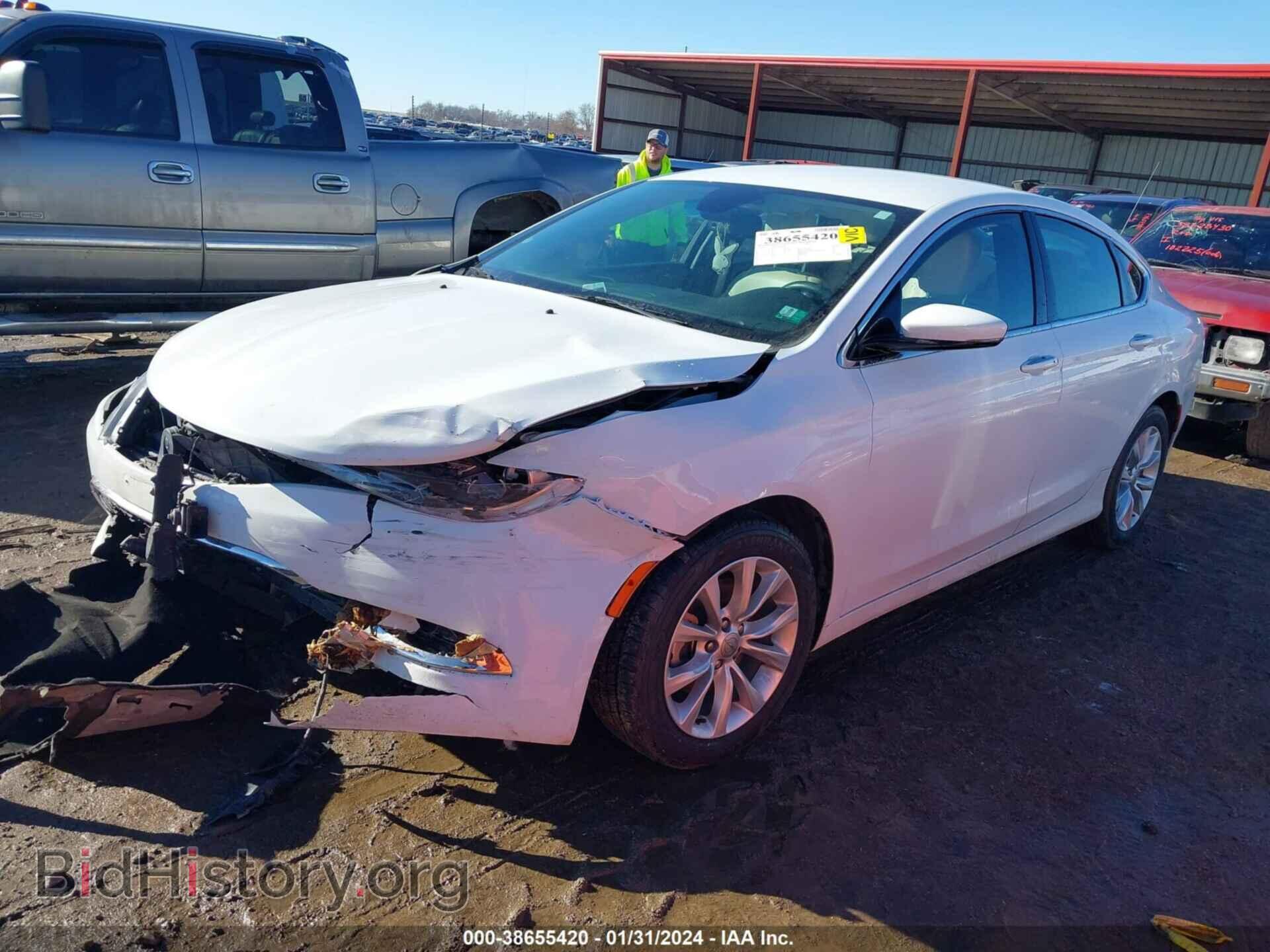 2015 CHRYSLER 200 - VIN: 1C3CCCCB2FN555454 - Фото 2