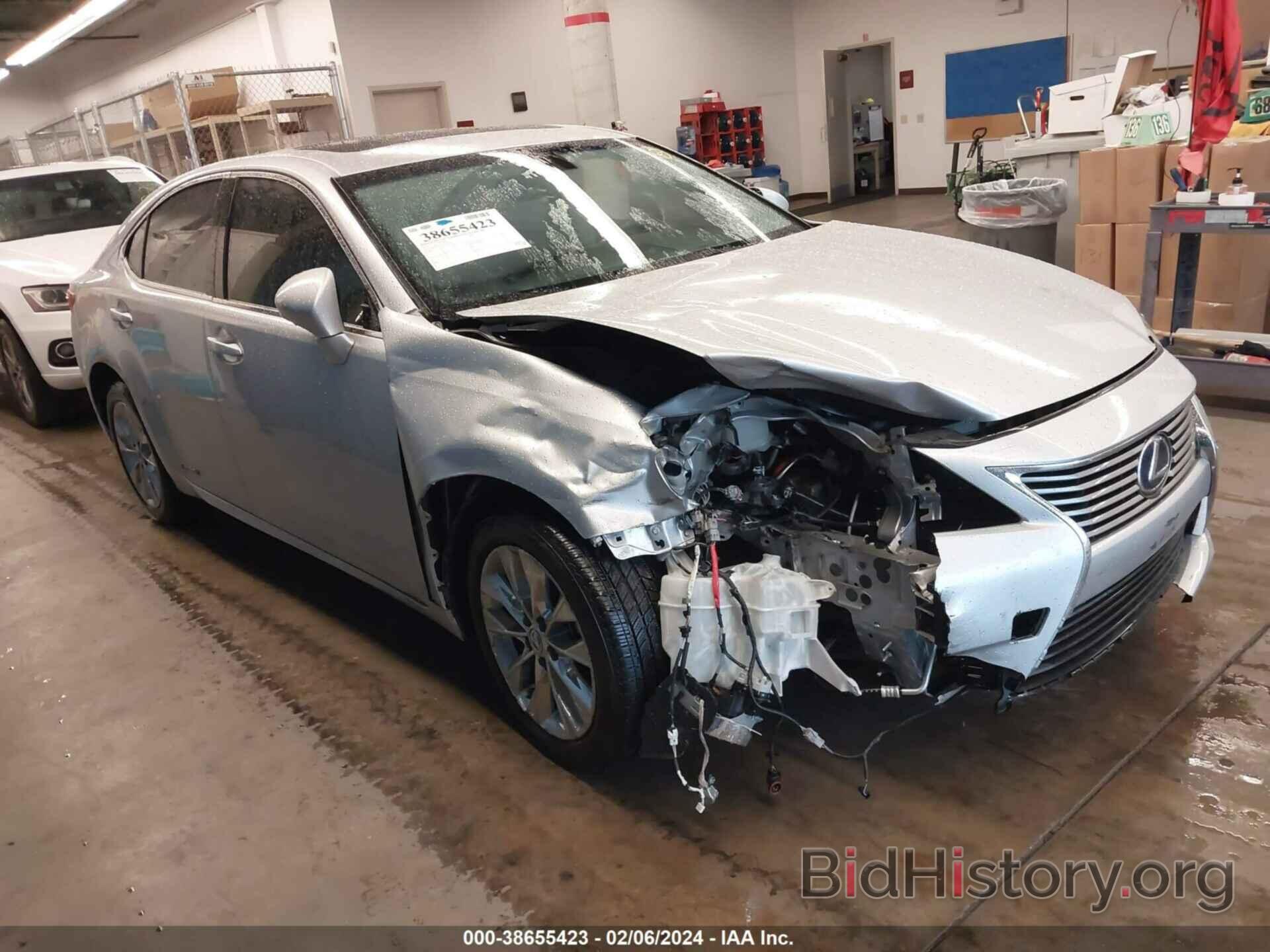 Photo JTHBW1GG4D2031356 - LEXUS ES 300H 2013