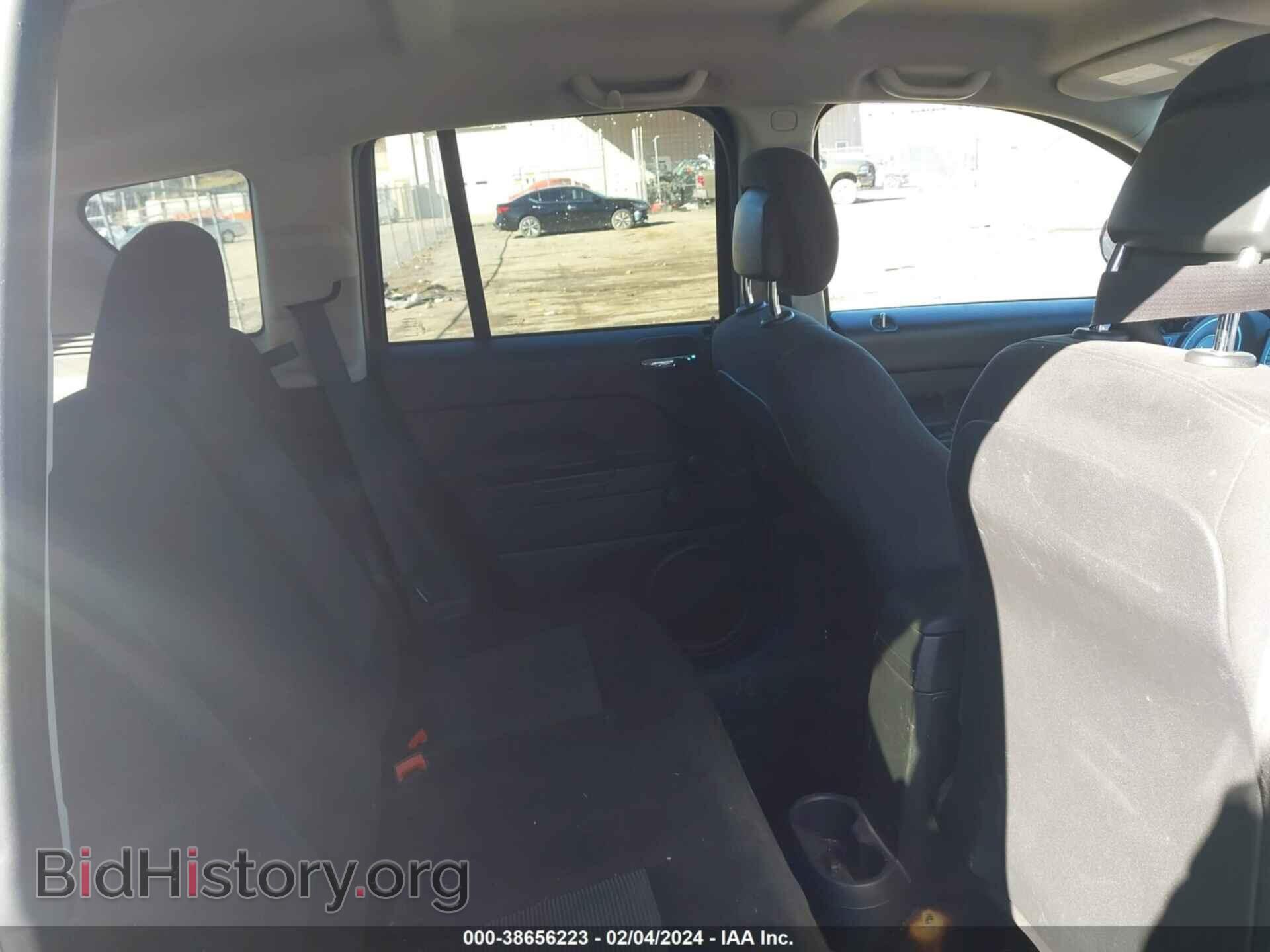 2015 JEEP COMPASS - VIN: 1C4NJDBB1FD258327 - Photo 8