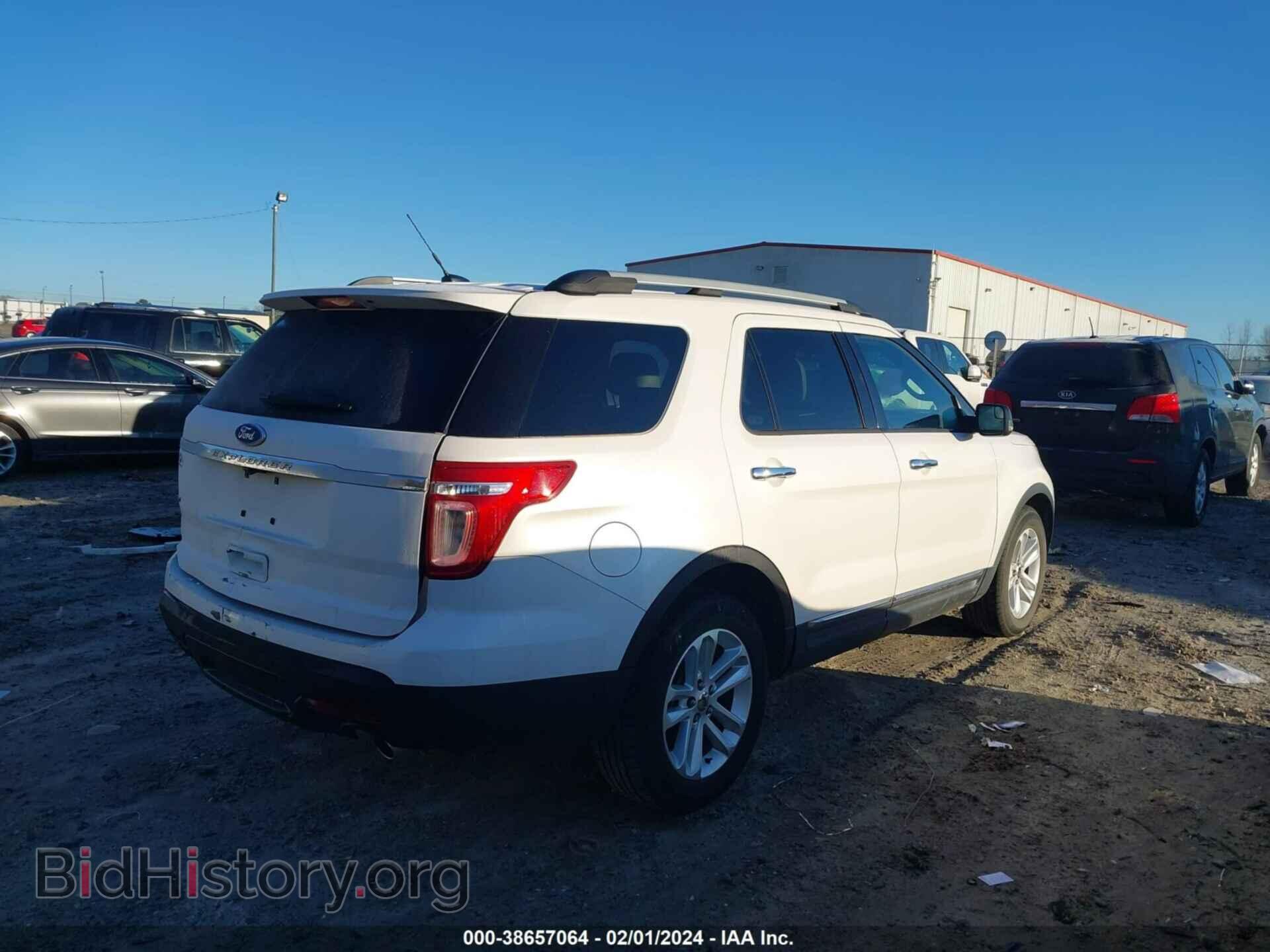 2011 FORD EXPLORER - VIN: 1FMHK7D80BGA82033 - Фото 4