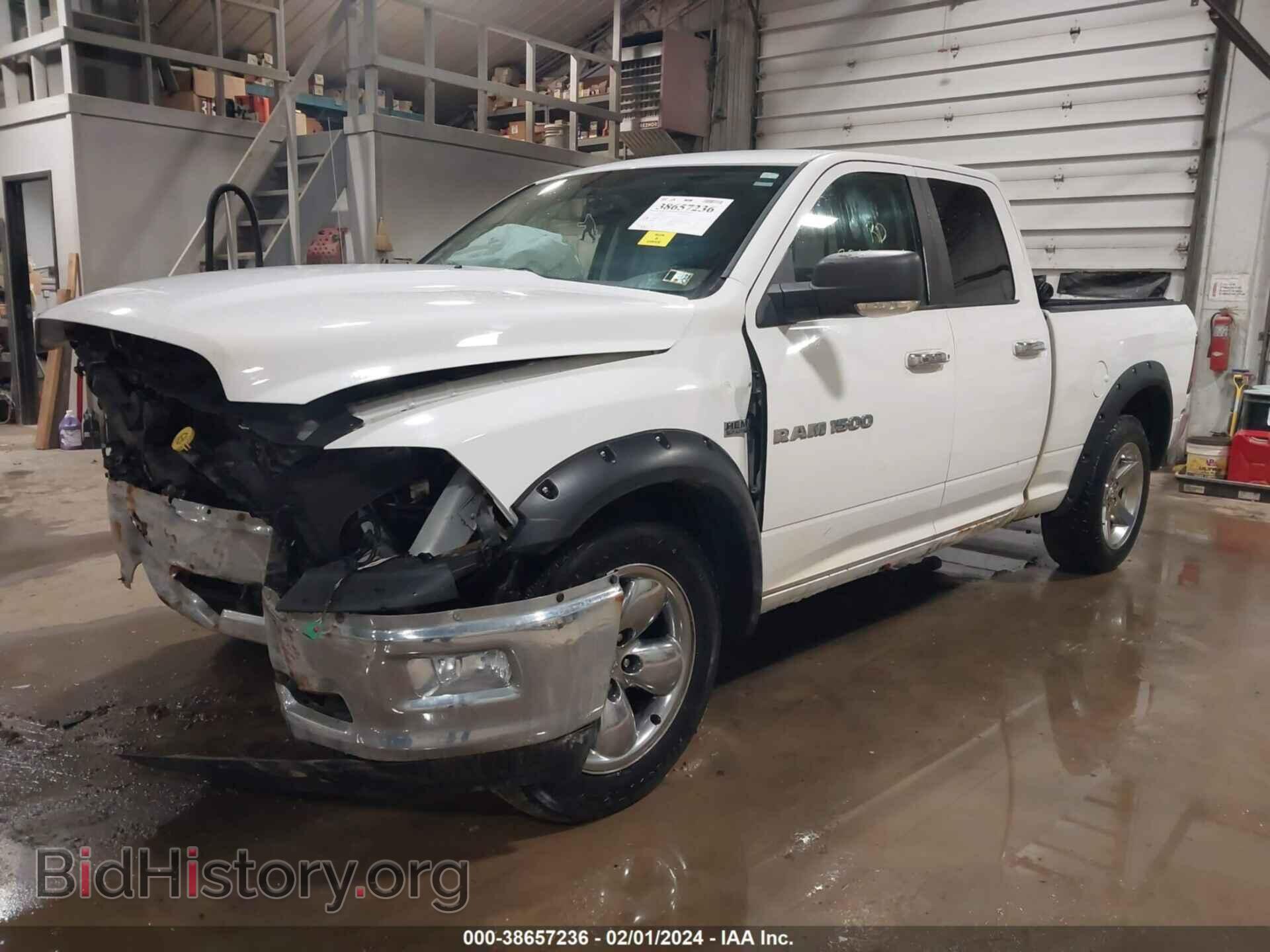 2011 RAM RAM 1500 - VIN: 1D7RV1GT2BS607724 - Фото 2