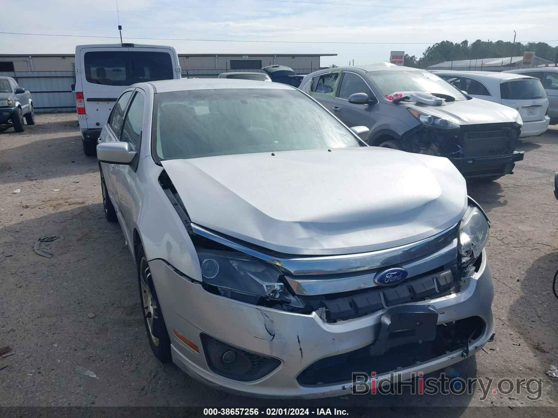 Photo 3FAHP0HA3BR261885 - FORD FUSION 2011