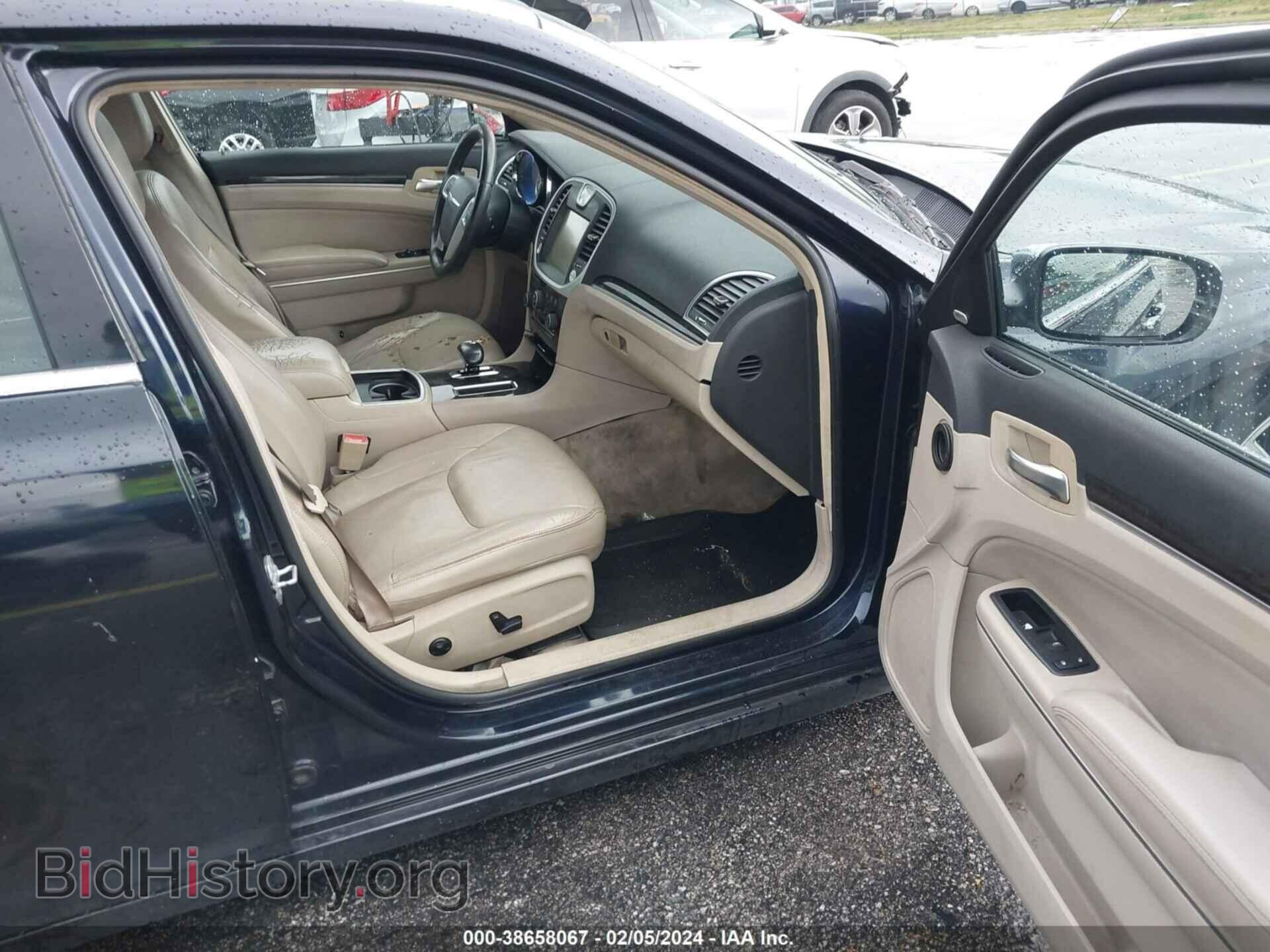 2012 CHRYSLER 300 - VIN: 2C3CCACG1CH223669 - Фото 5