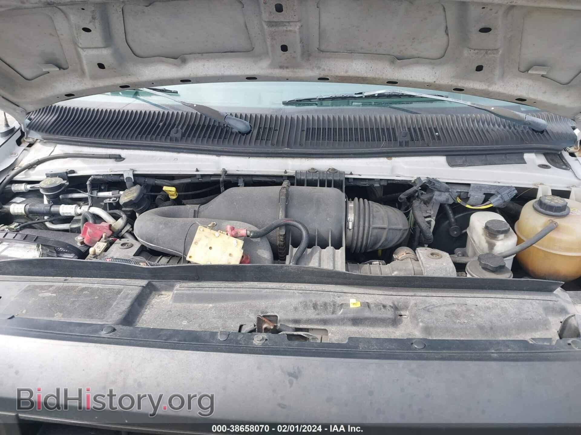 2011 FORD E-150 - VIN: 1FTNE1EW2BDB32179 - Фото 10