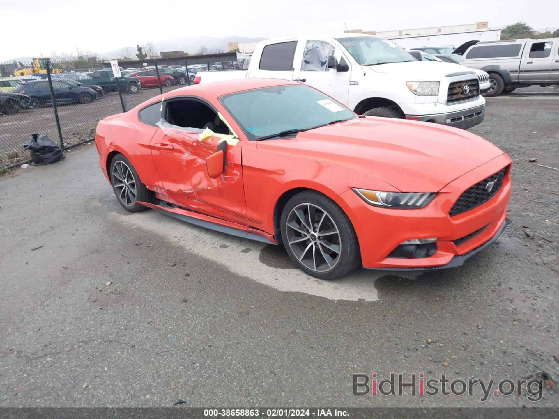 Photo 1FA6P8TH3G5303640 - FORD MUSTANG 2016