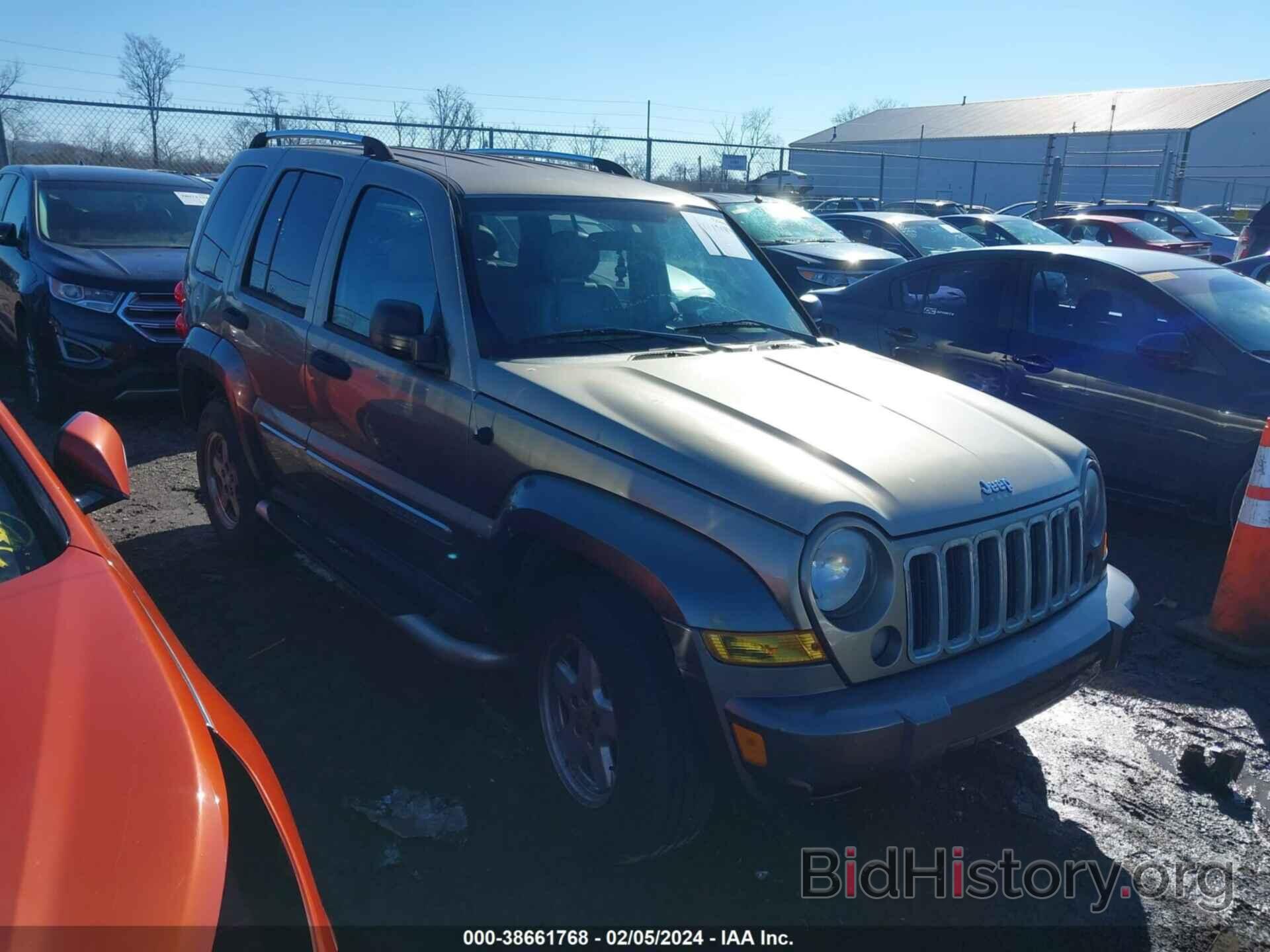 Photo 1J4GL48K26W190936 - JEEP LIBERTY 2006