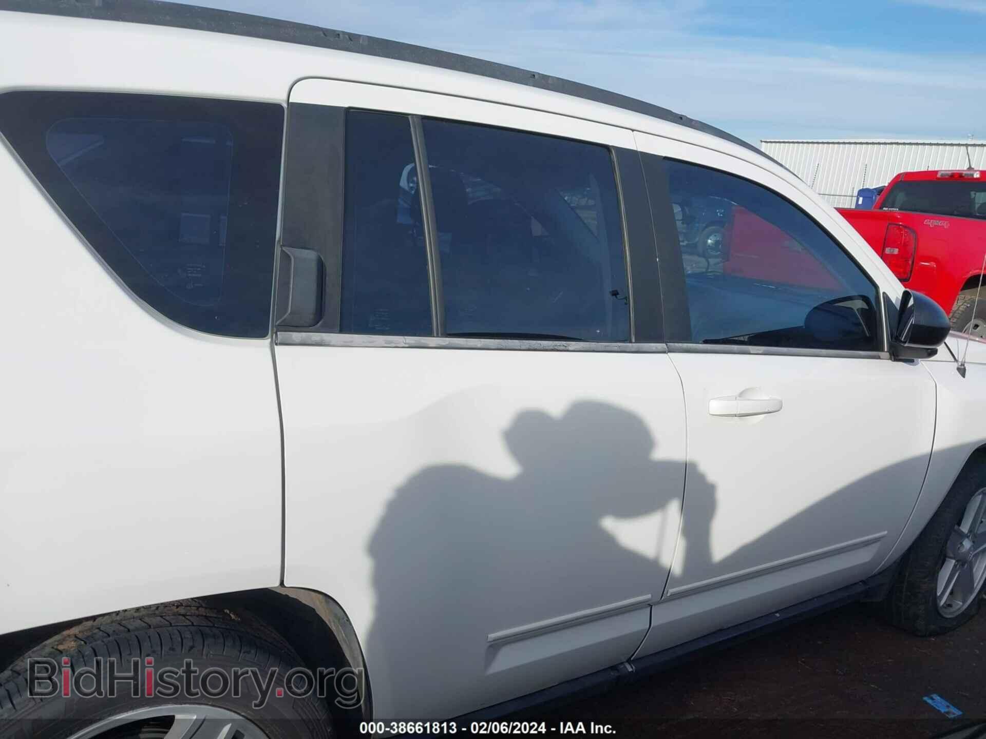 2010 JEEP COMPASS - VIN: 1J4NT4FB6AD558016 - Фото 13