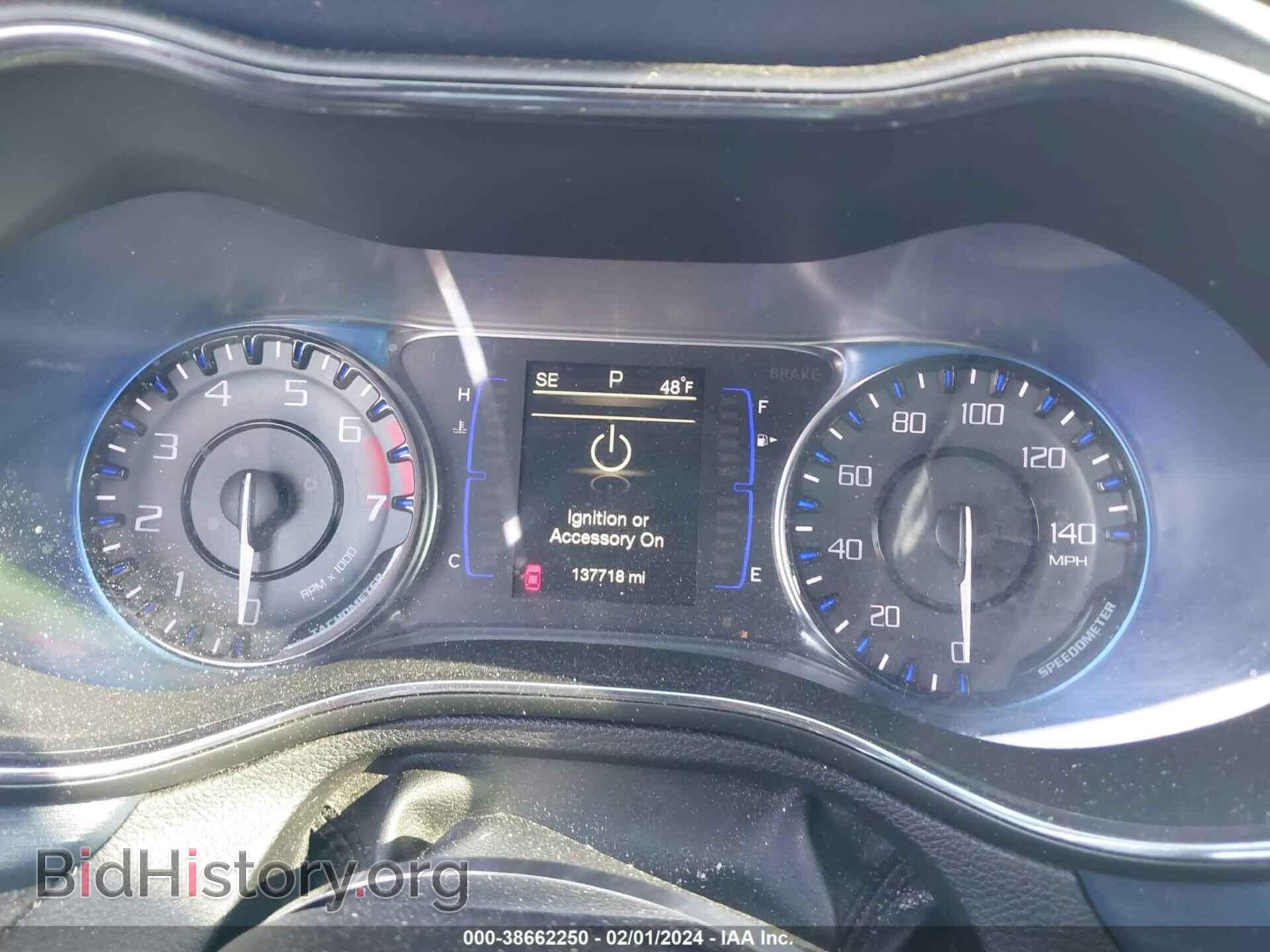 2016 CHRYSLER 200 - VIN: 1C3CCCBB2GN152075 - Фото 7