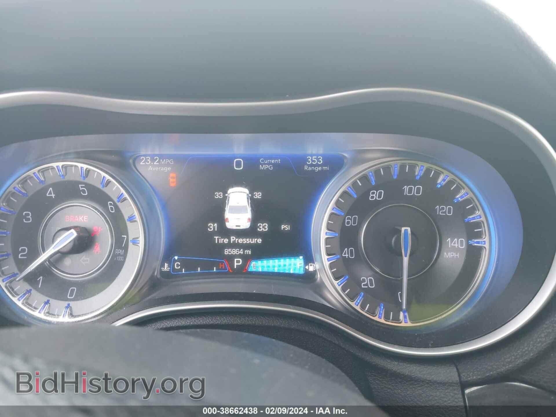 2016 CHRYSLER 300 - VIN: 2C3CCAKG2GH325392 - Фото 7