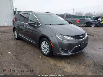 2017 Chrysler PACIFICA Touring-L, gray — VIN 2C4RC1BG1HR677736, IAAI