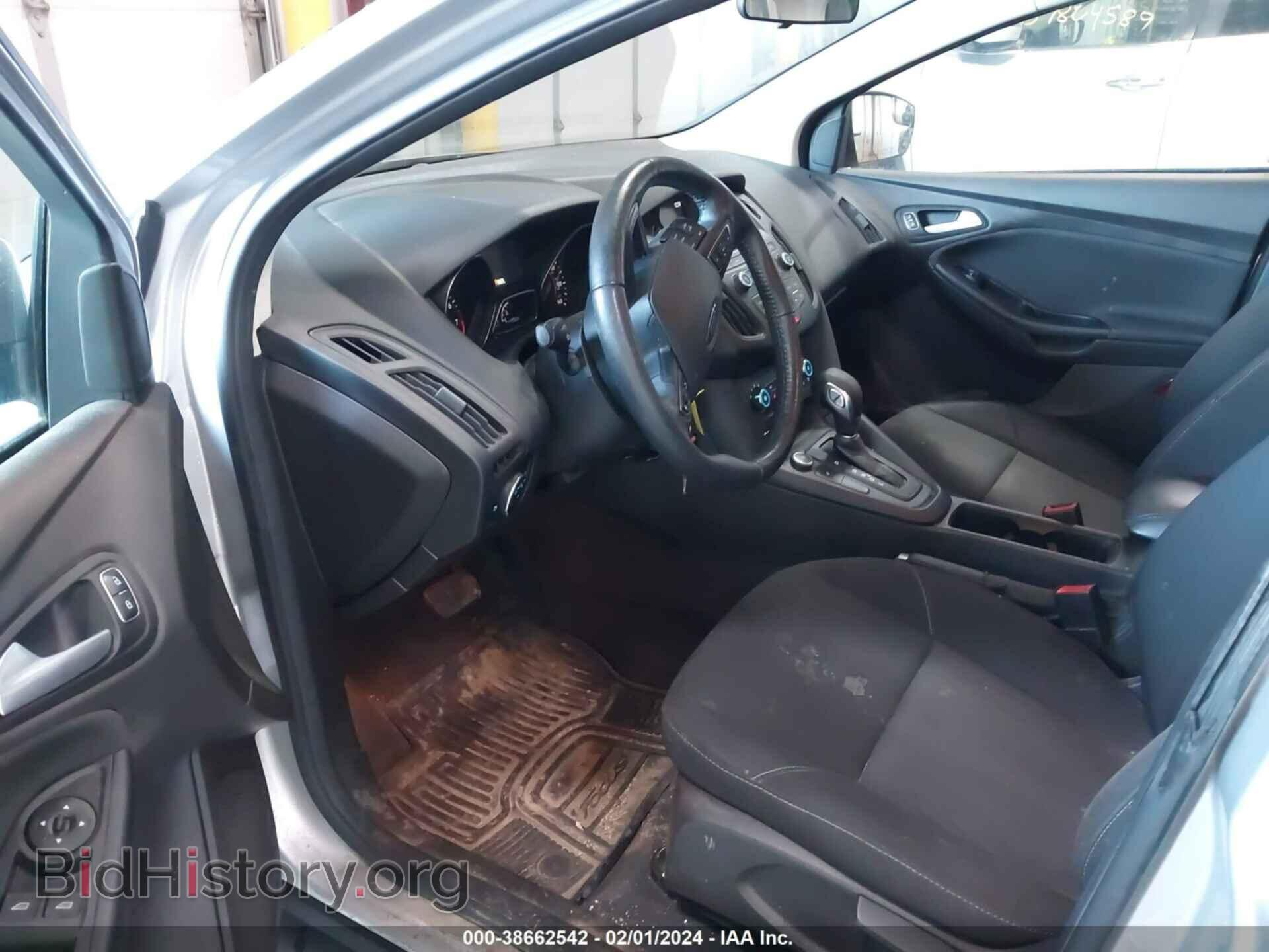 2017 FORD FOCUS - VIN: 1FADP3F2XHL205820 - Фото 5