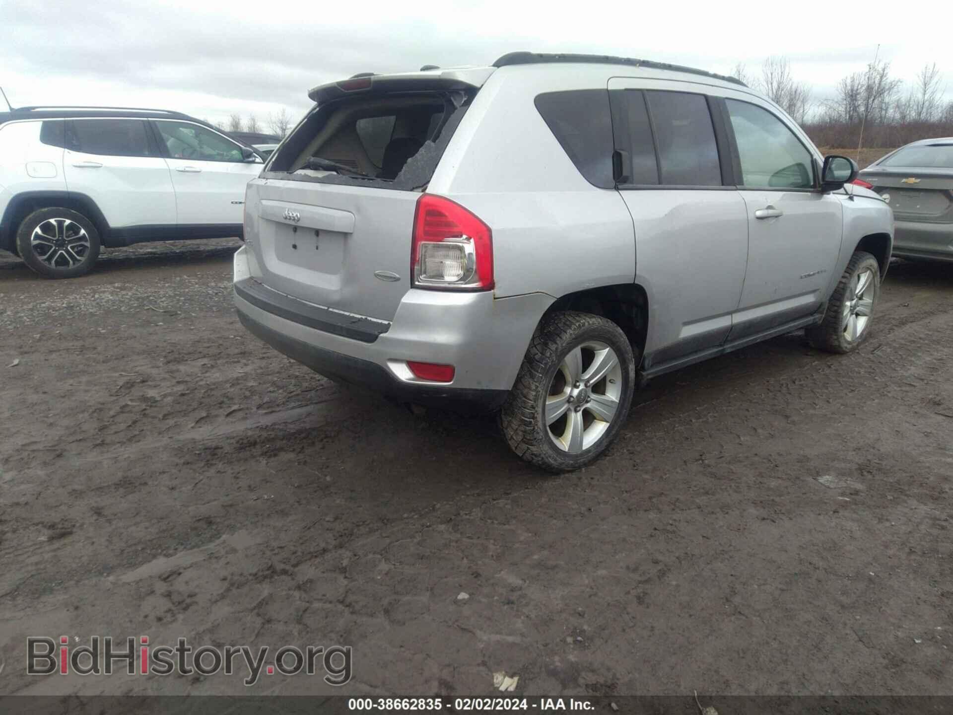 2011 JEEP COMPASS - VIN: 1J4NF1FB4BD282734 - Photo 4