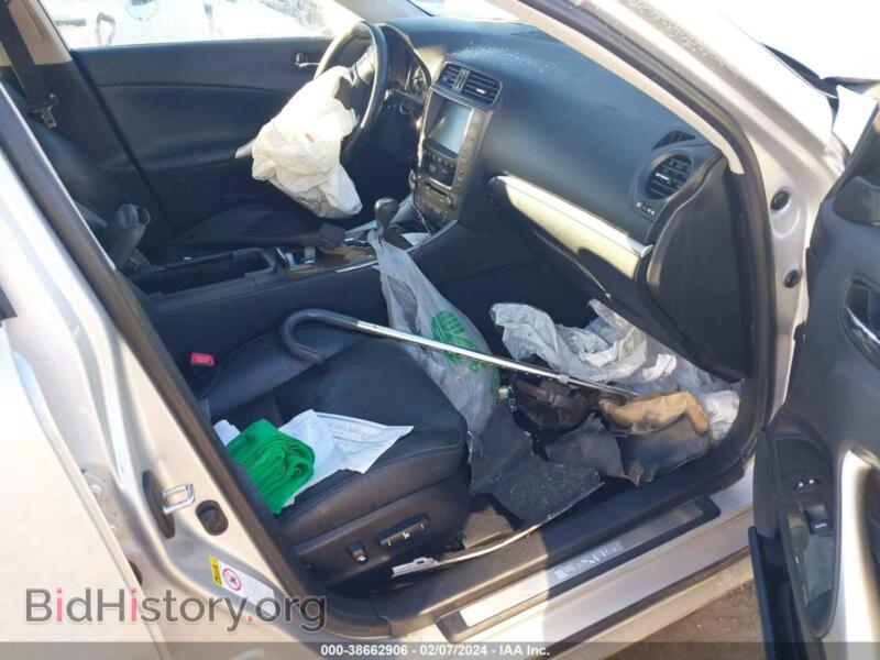 2012 Lexus IS 250 (VIN JTHCF5C21C5052944) — photo 5 of 12