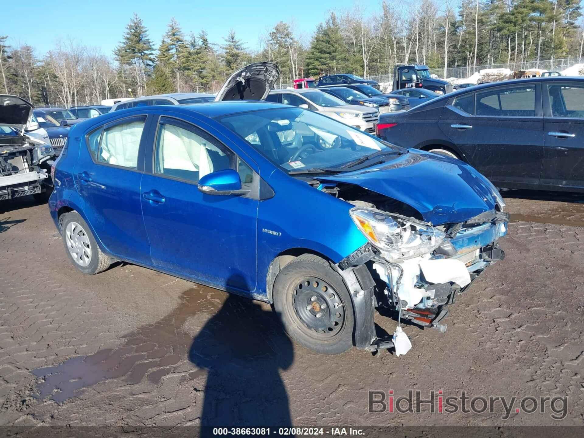 Photo JTDKDTB37F1101576 - TOYOTA PRIUS C 2015