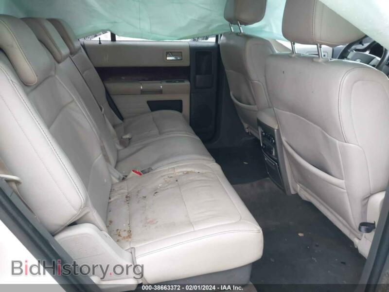 2011 Ford FLEX (VIN 2FMGK5CC8BBD28646) — фото 8 из 11