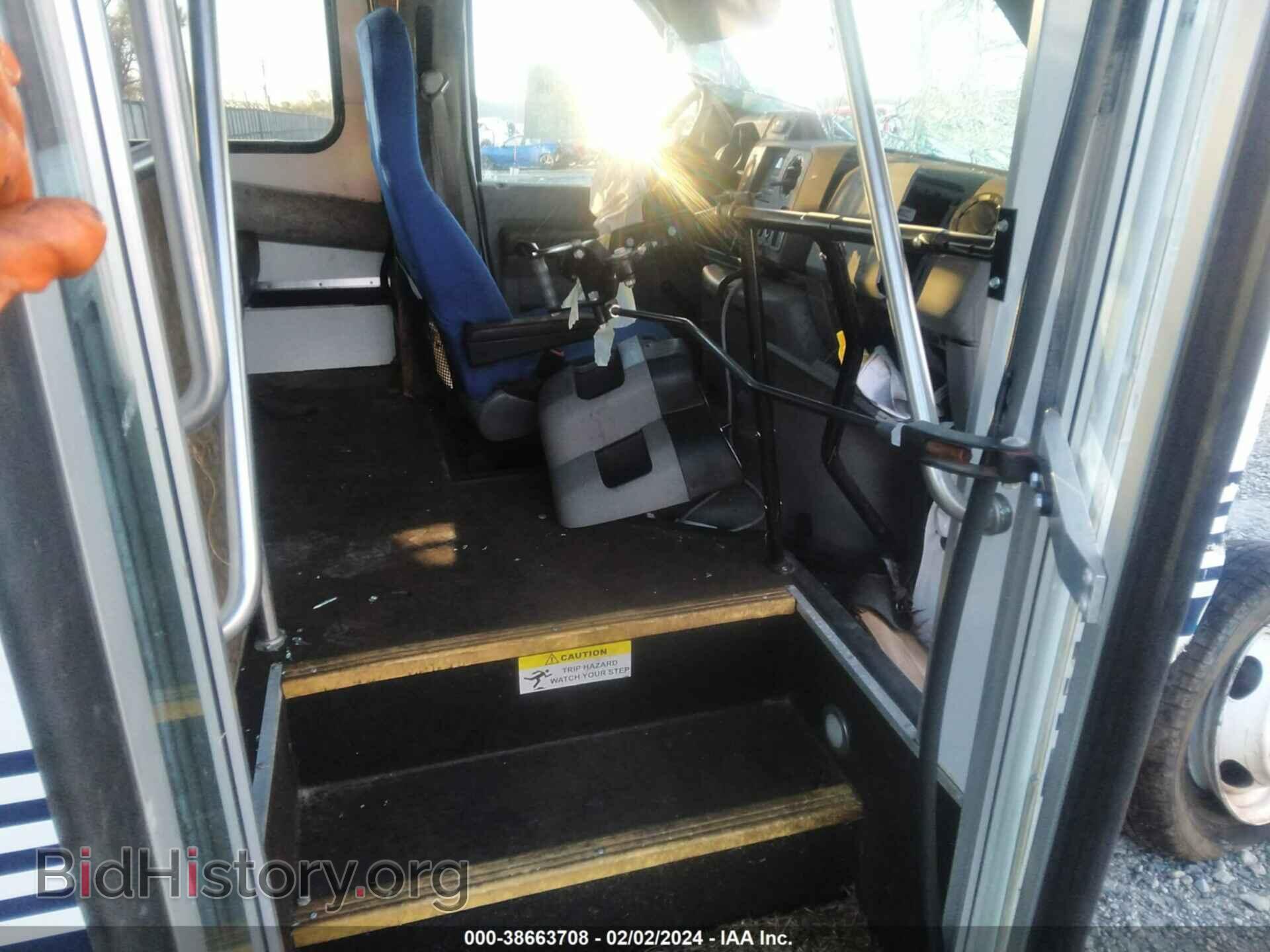2017 FORD ECONOLINE - VIN: 1FDEE3FS7HDC77875 - Фото 5
