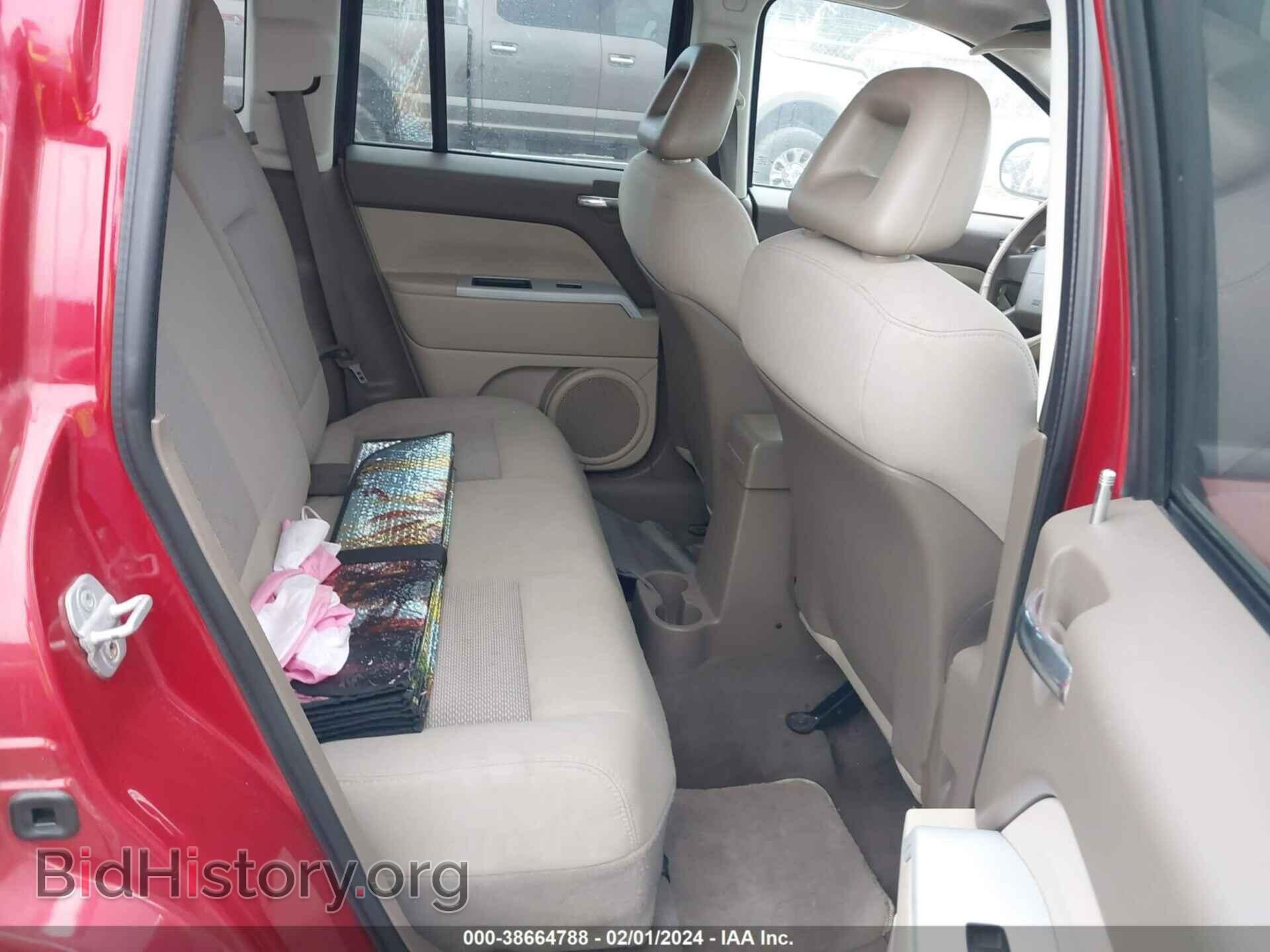 2008 JEEP COMPASS - VIN: 1J8FT47W48D788068 - Фото 8